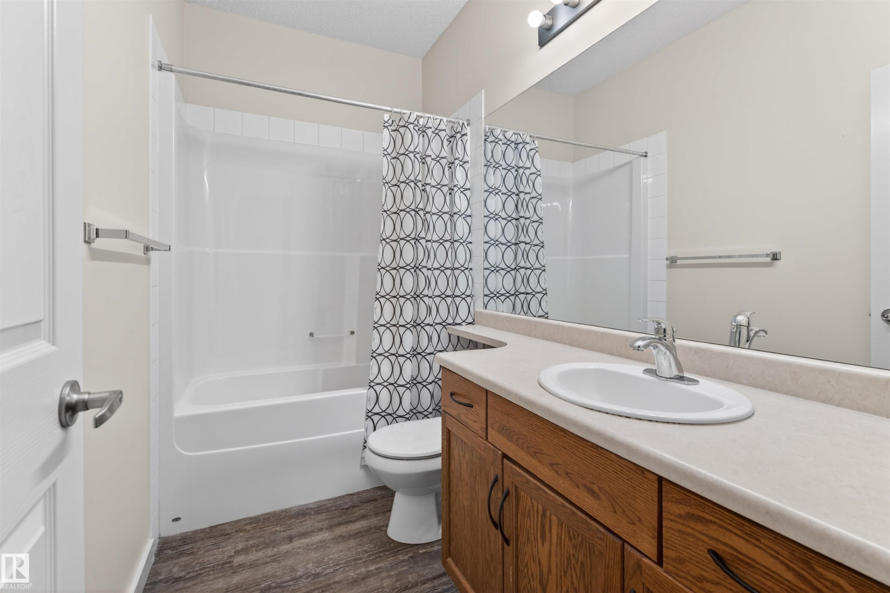 125 263 Macewan Road, Edmonton, AB - Indoor Photo Showing Bathroom