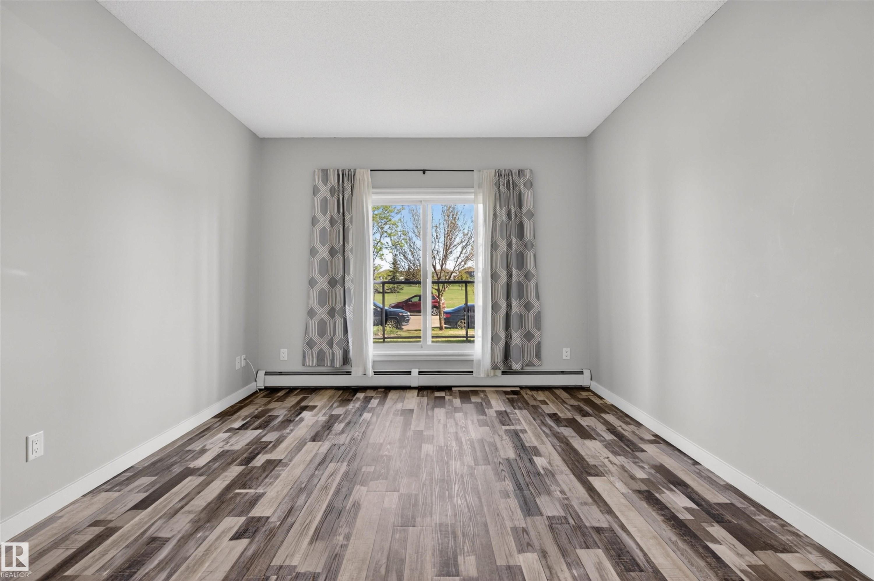125 263 Macewan Road, Edmonton, AB - Indoor Photo Showing Other Room