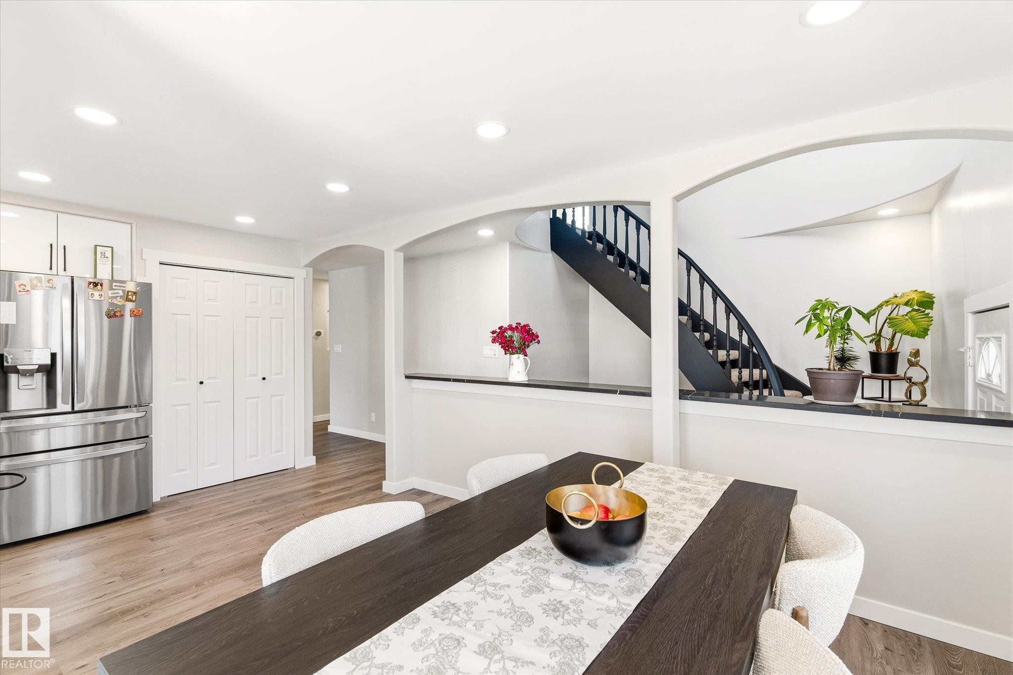 67 Arlington Drive, St. Albert, AB - Indoor