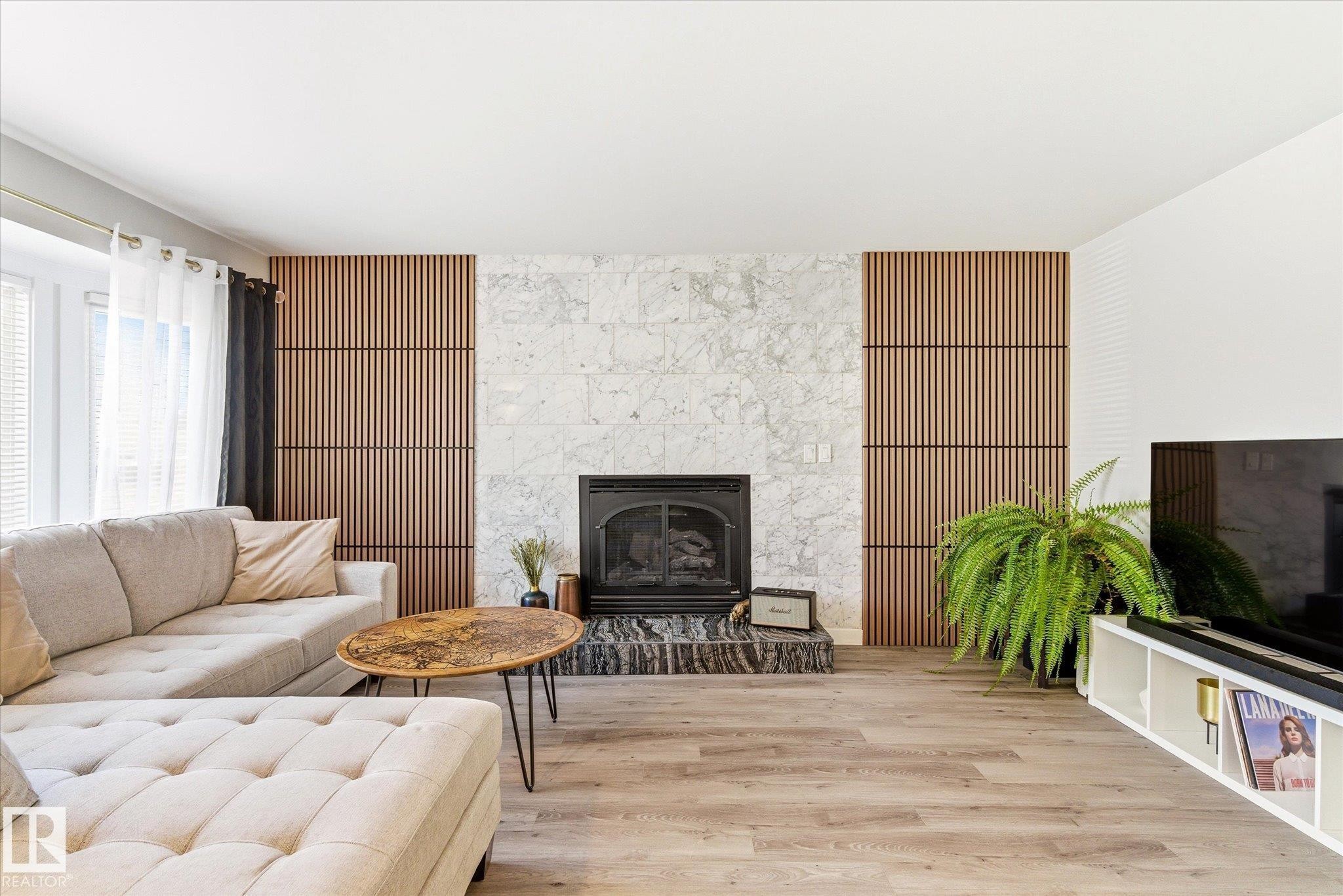 67 Arlington Drive, St. Albert, AB - Indoor Photo Showing Living Room With Fireplace