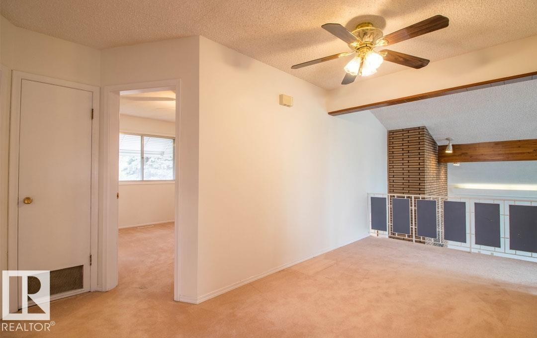 10328 42 Street, Edmonton, AB - Indoor Photo Showing Other Room