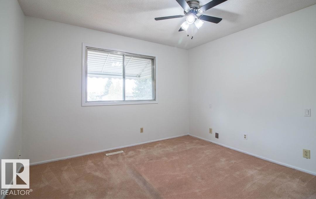10328 42 Street, Edmonton, AB - Indoor Photo Showing Other Room