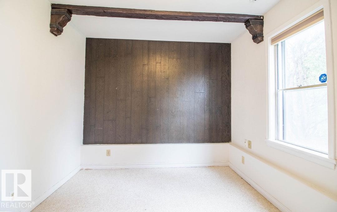 10328 42 Street, Edmonton, AB - Indoor Photo Showing Other Room