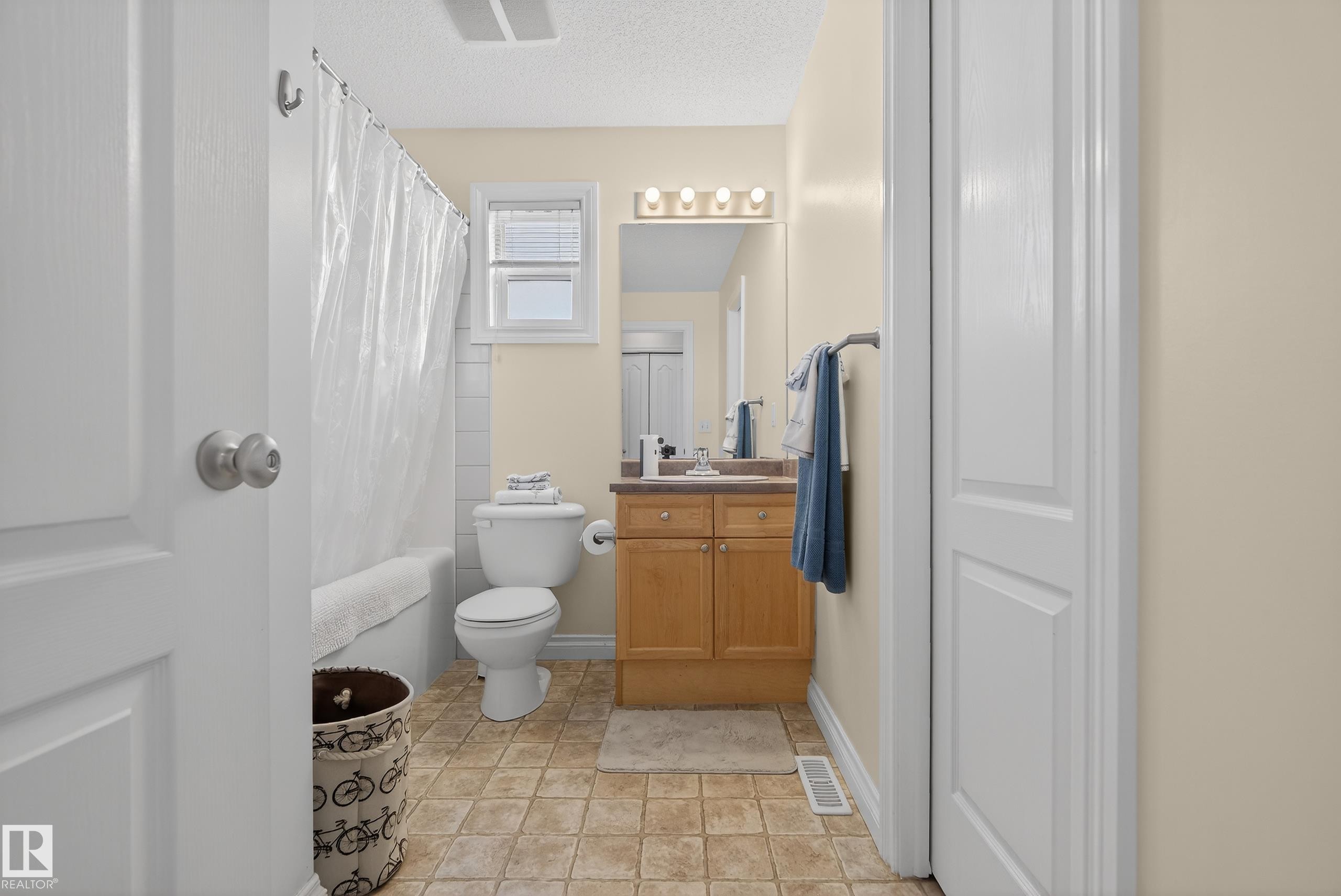 #88 12050 17 Av Sw, Edmonton, AB - Indoor Photo Showing Bathroom