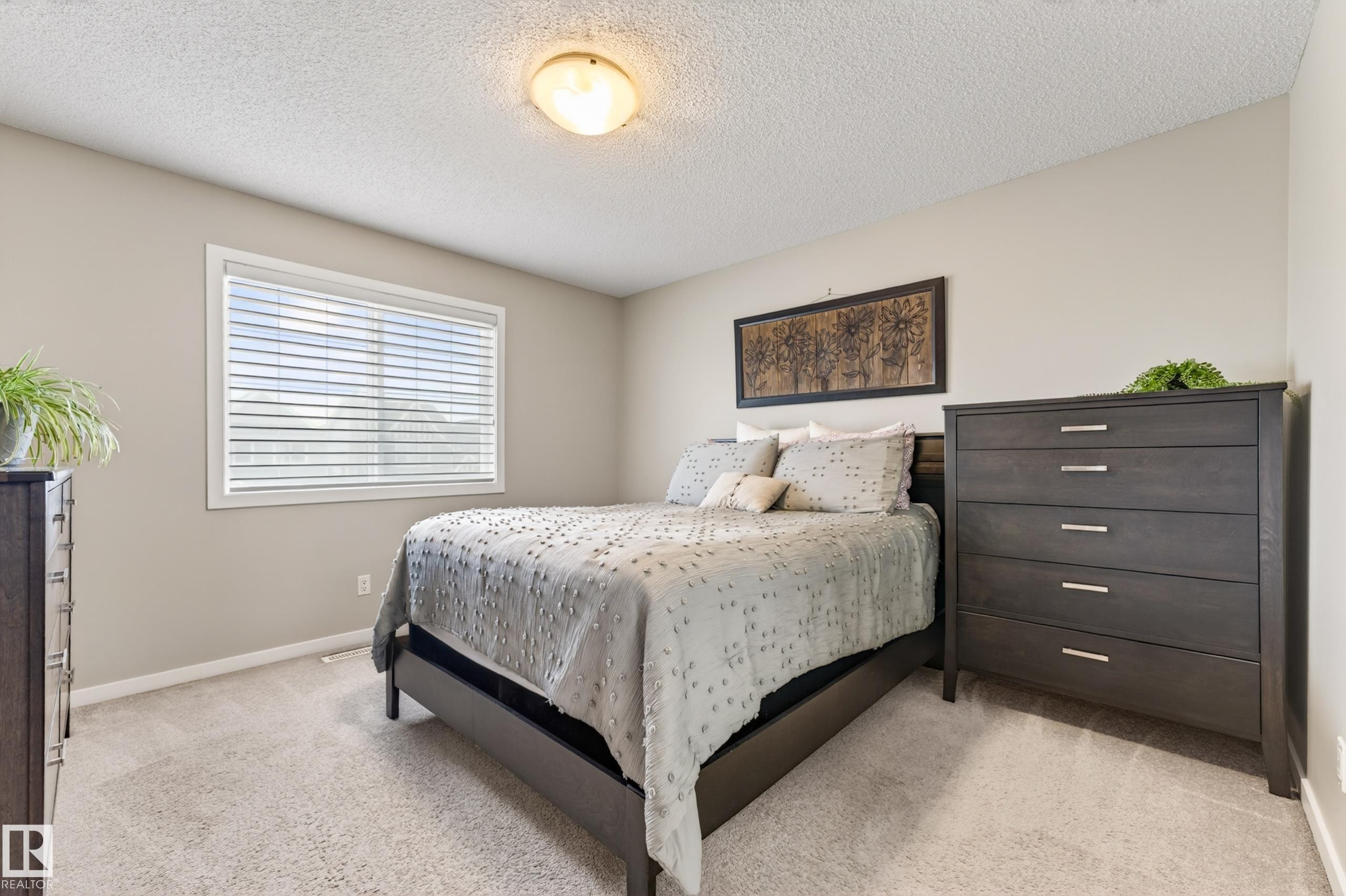 1243 Mcconachie Boulevard, Edmonton, AB - Indoor Photo Showing Bedroom