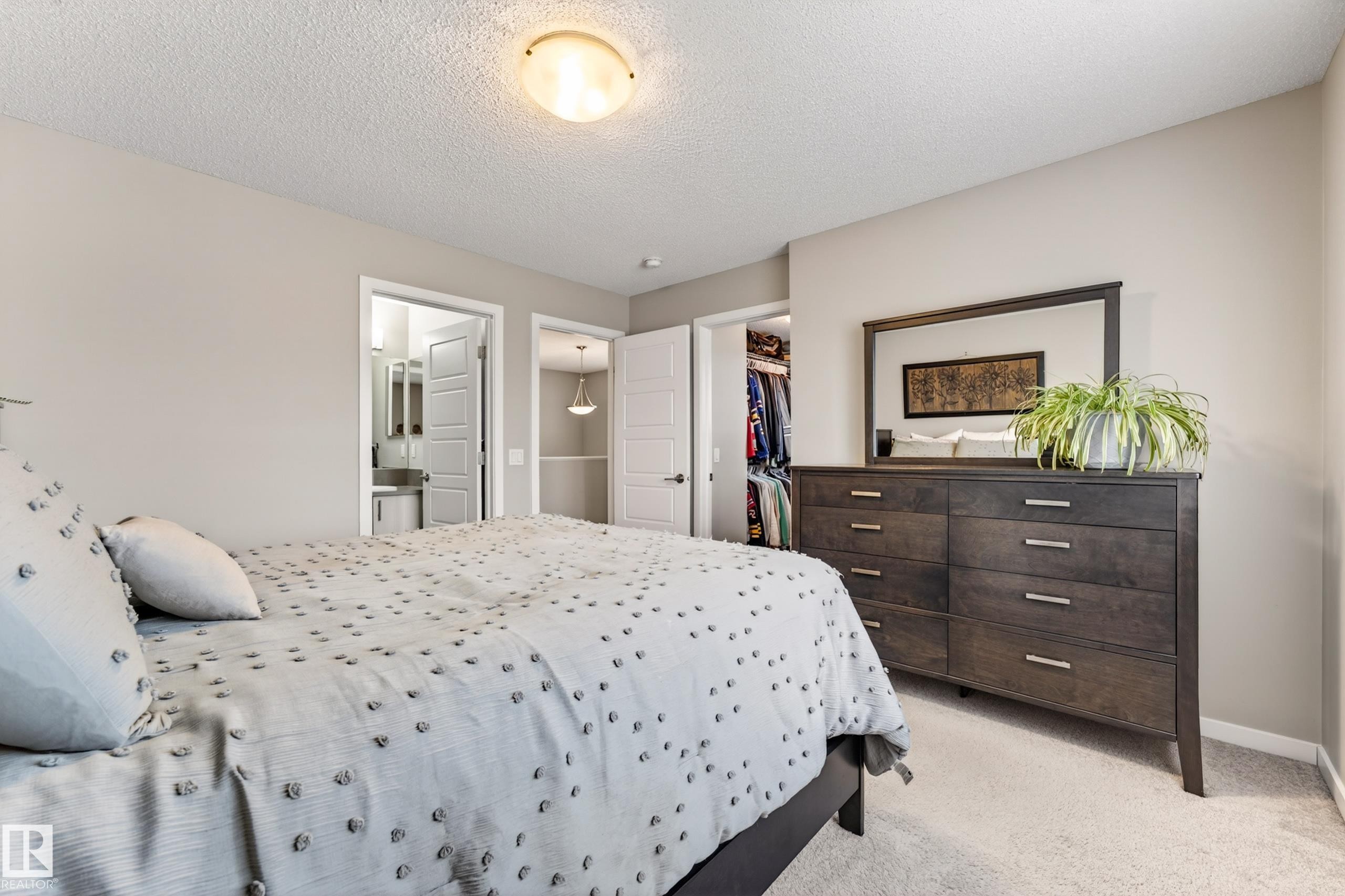 1243 Mcconachie Boulevard, Edmonton, AB - Indoor Photo Showing Bedroom
