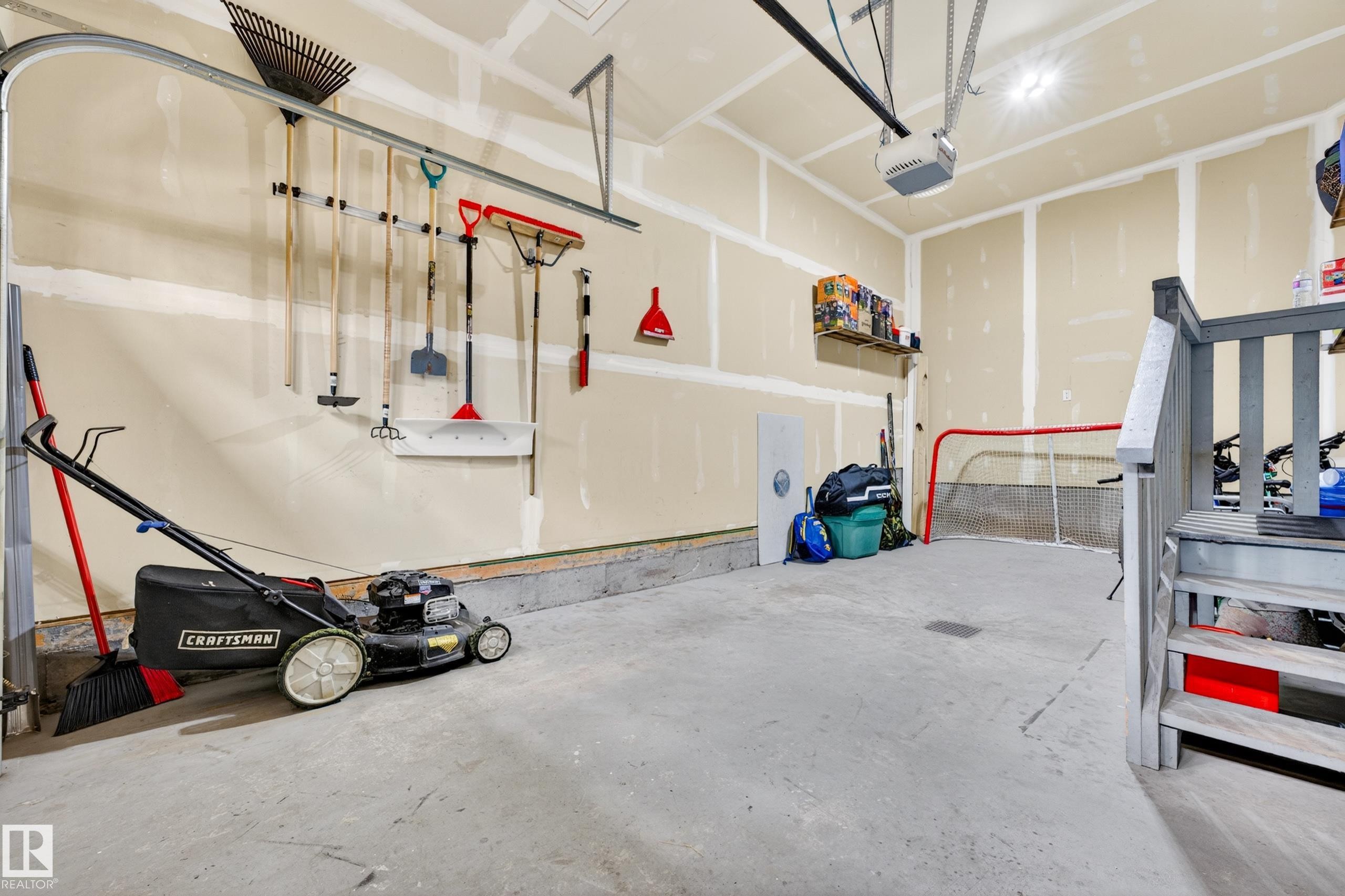 1243 Mcconachie Boulevard, Edmonton, AB - Indoor Photo Showing Garage