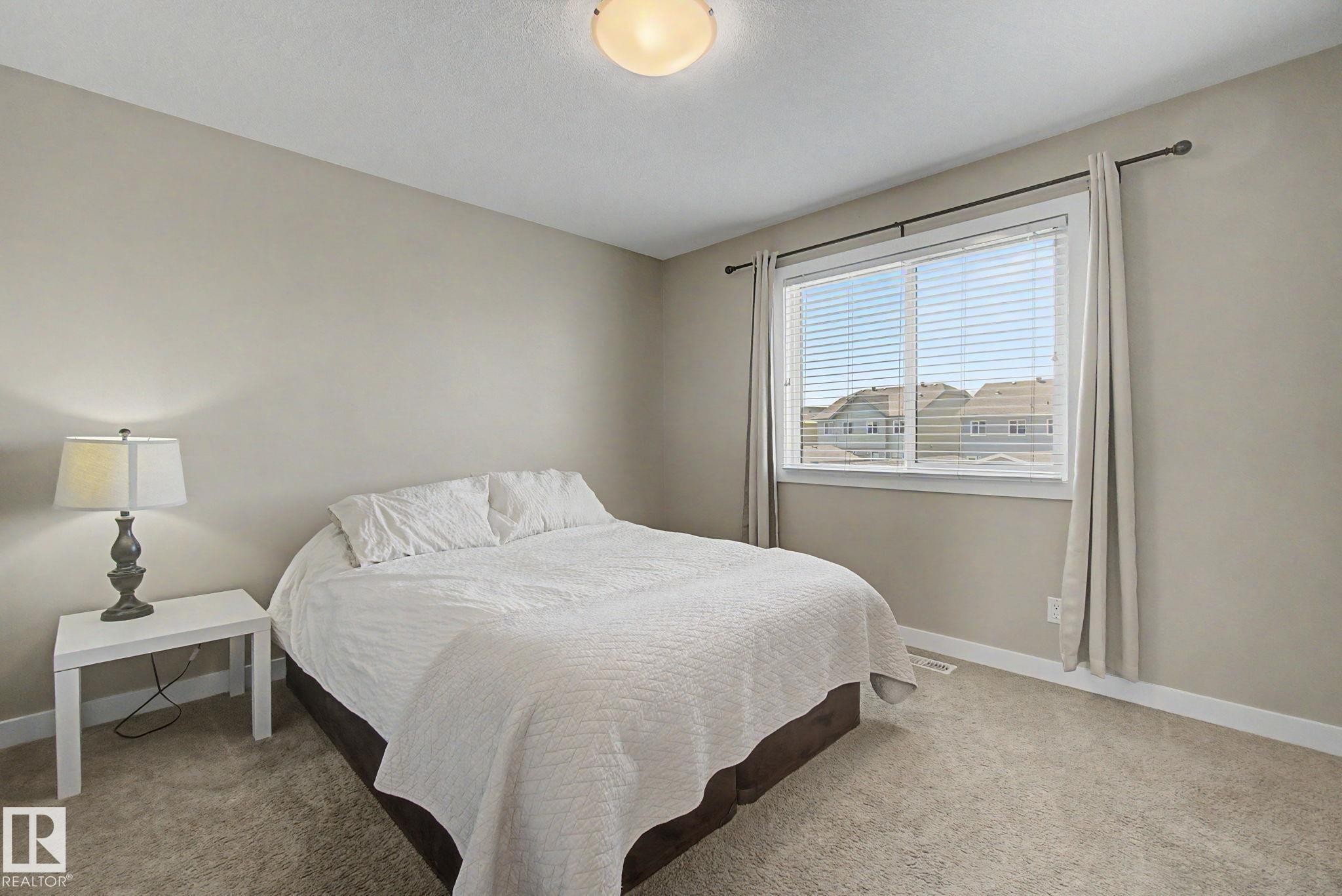 4207 Prowse Way, Edmonton, AB - Indoor Photo Showing Bedroom