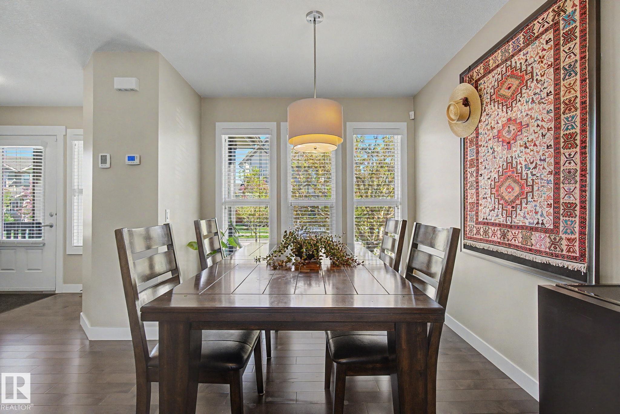 4207 Prowse Way, Edmonton, AB - Indoor Photo Showing Dining Room
