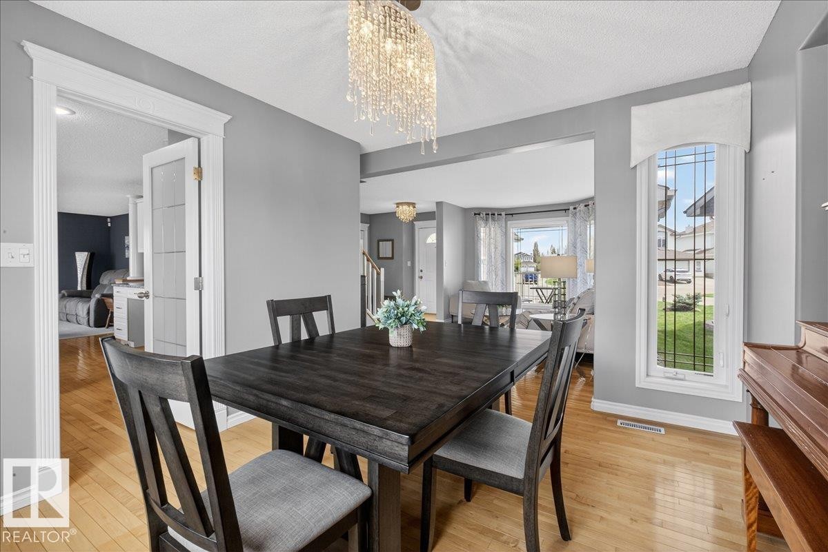 1358 118A Street, Edmonton, AB - Indoor Photo Showing Dining Room