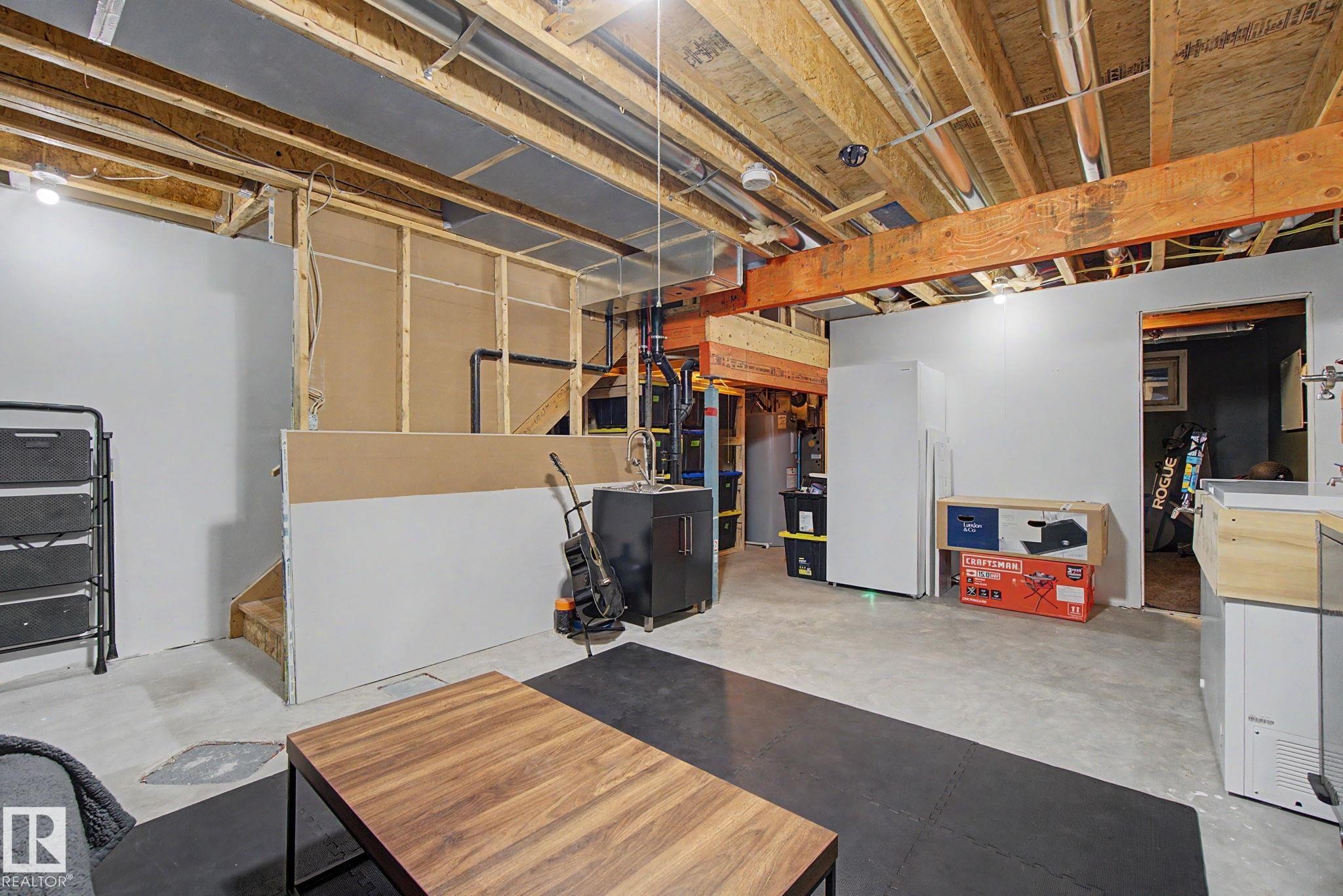 385 Orchards Boulevard, Edmonton, AB - Indoor Photo Showing Basement