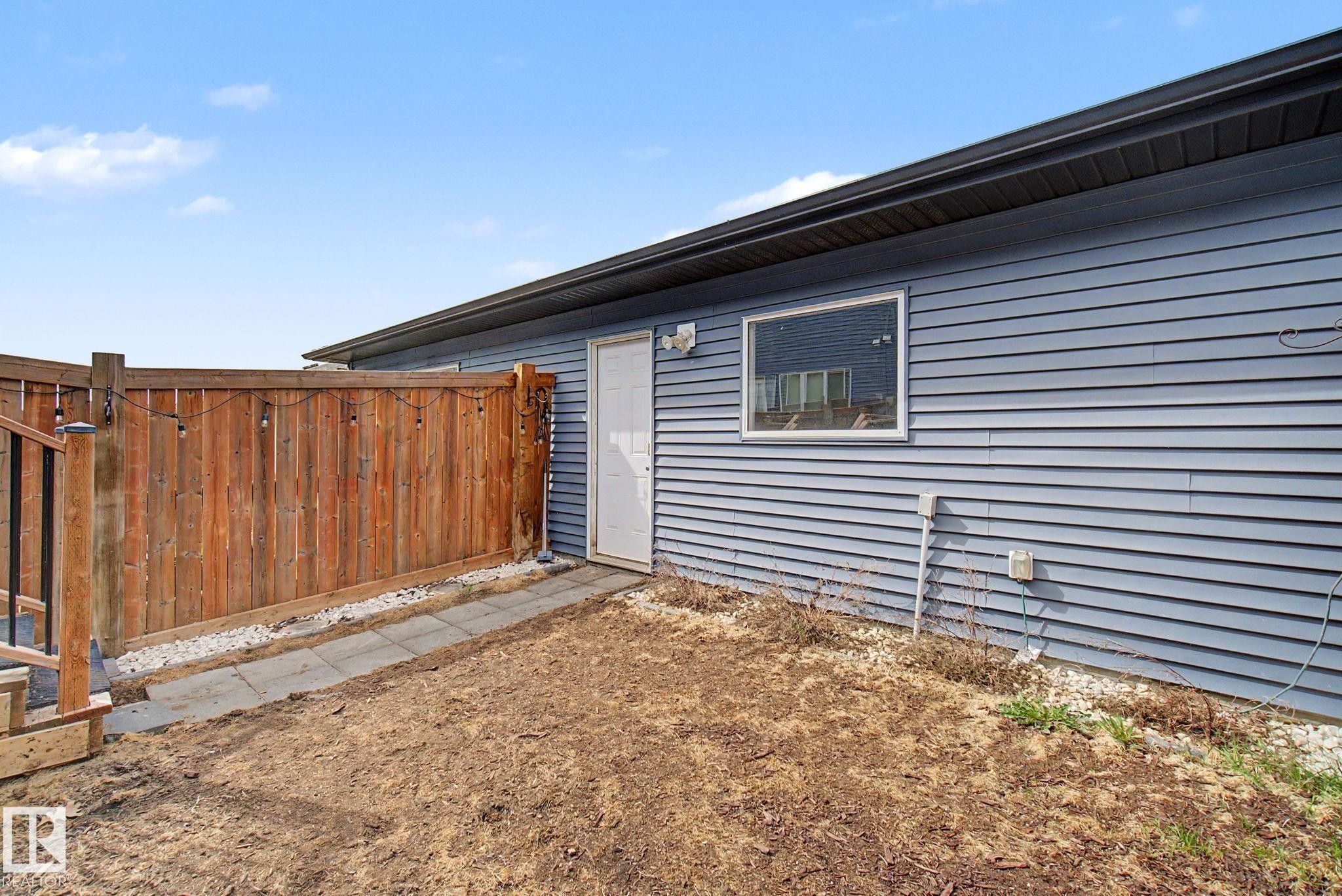 385 Orchards Boulevard, Edmonton, AB - Outdoor