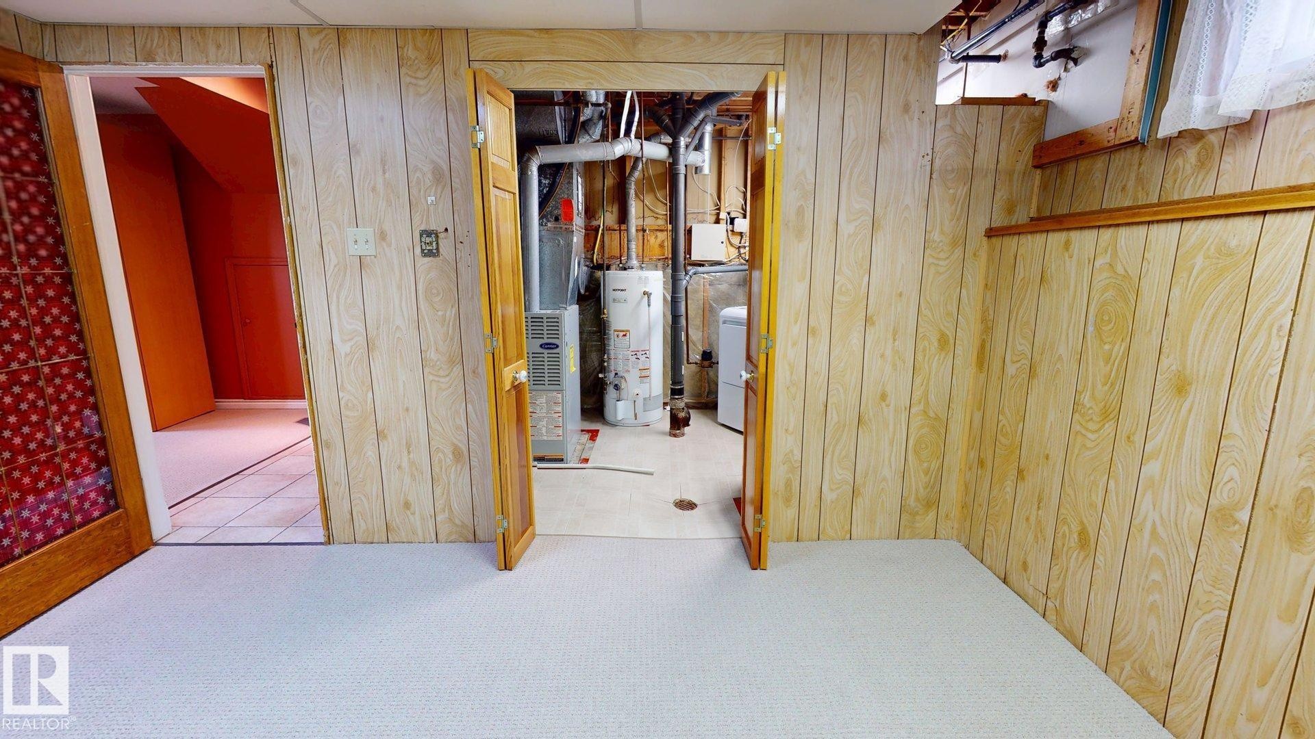 14252 83 Street, Edmonton, AB - Indoor Photo Showing Other Room