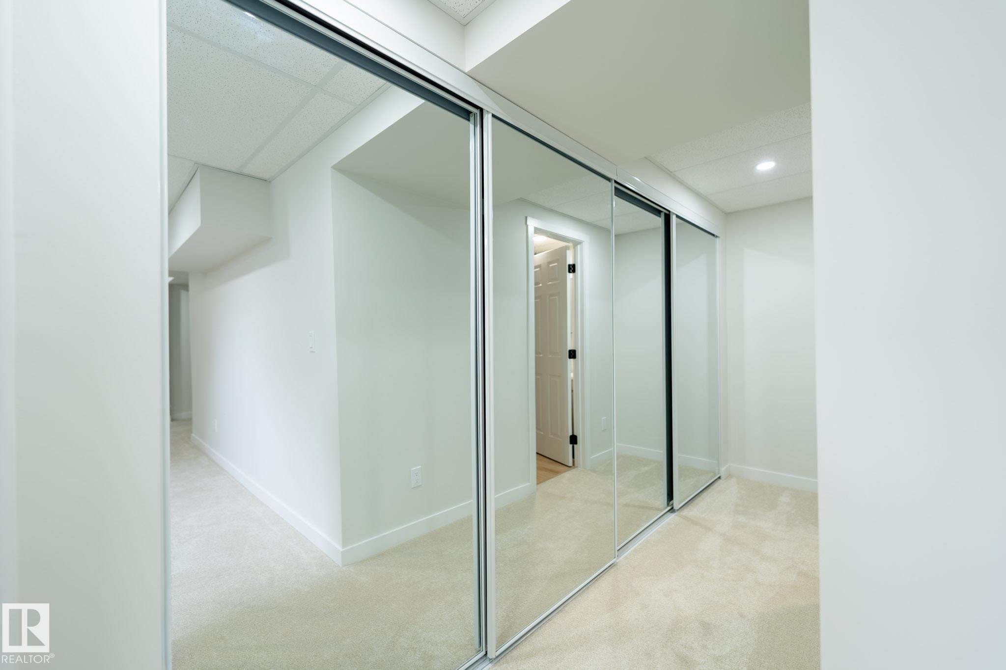 30 Amberly Court, Edmonton, AB - Indoor Photo Showing Other Room
