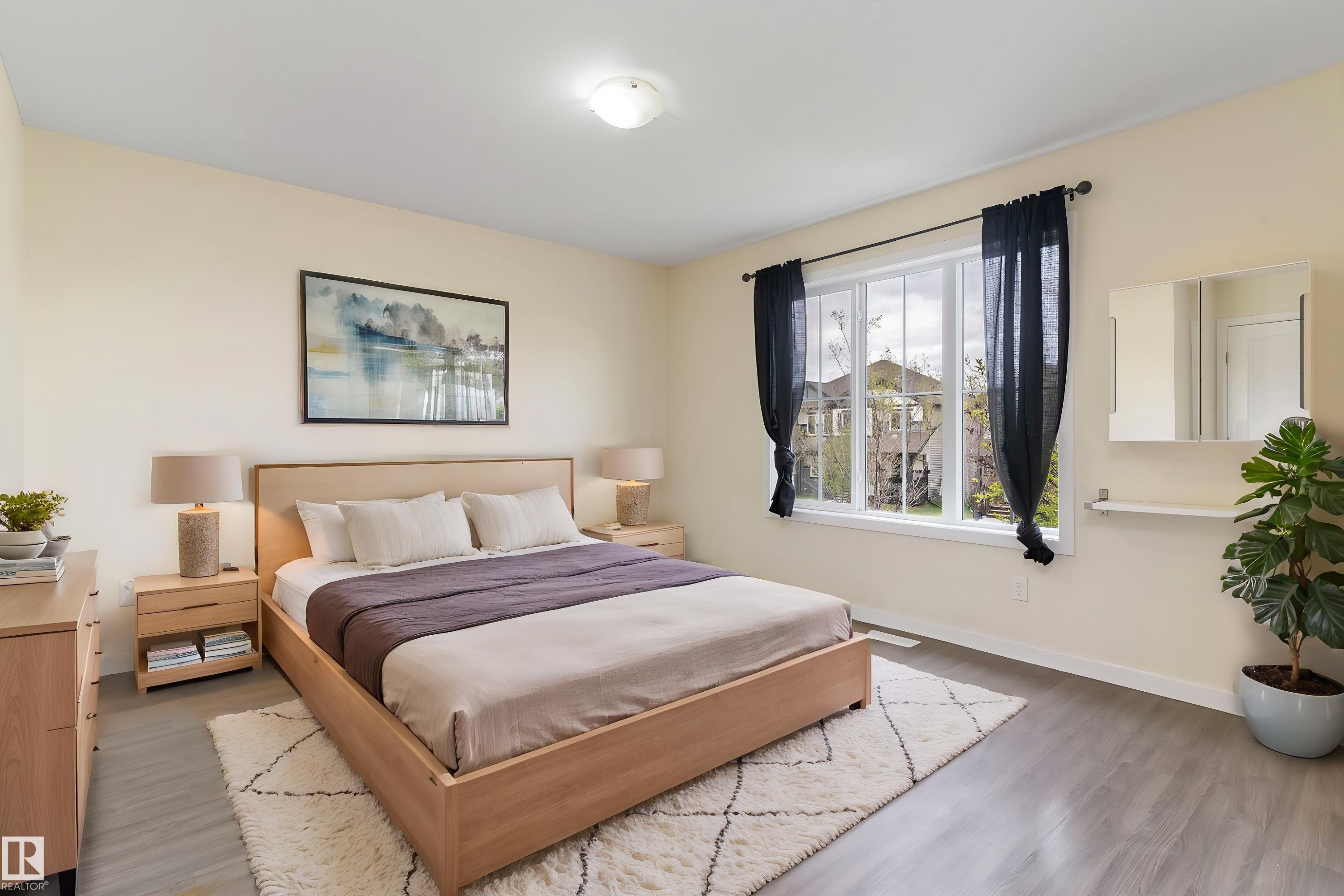 336 Watt Boulevard, Edmonton, AB - Indoor Photo Showing Bedroom