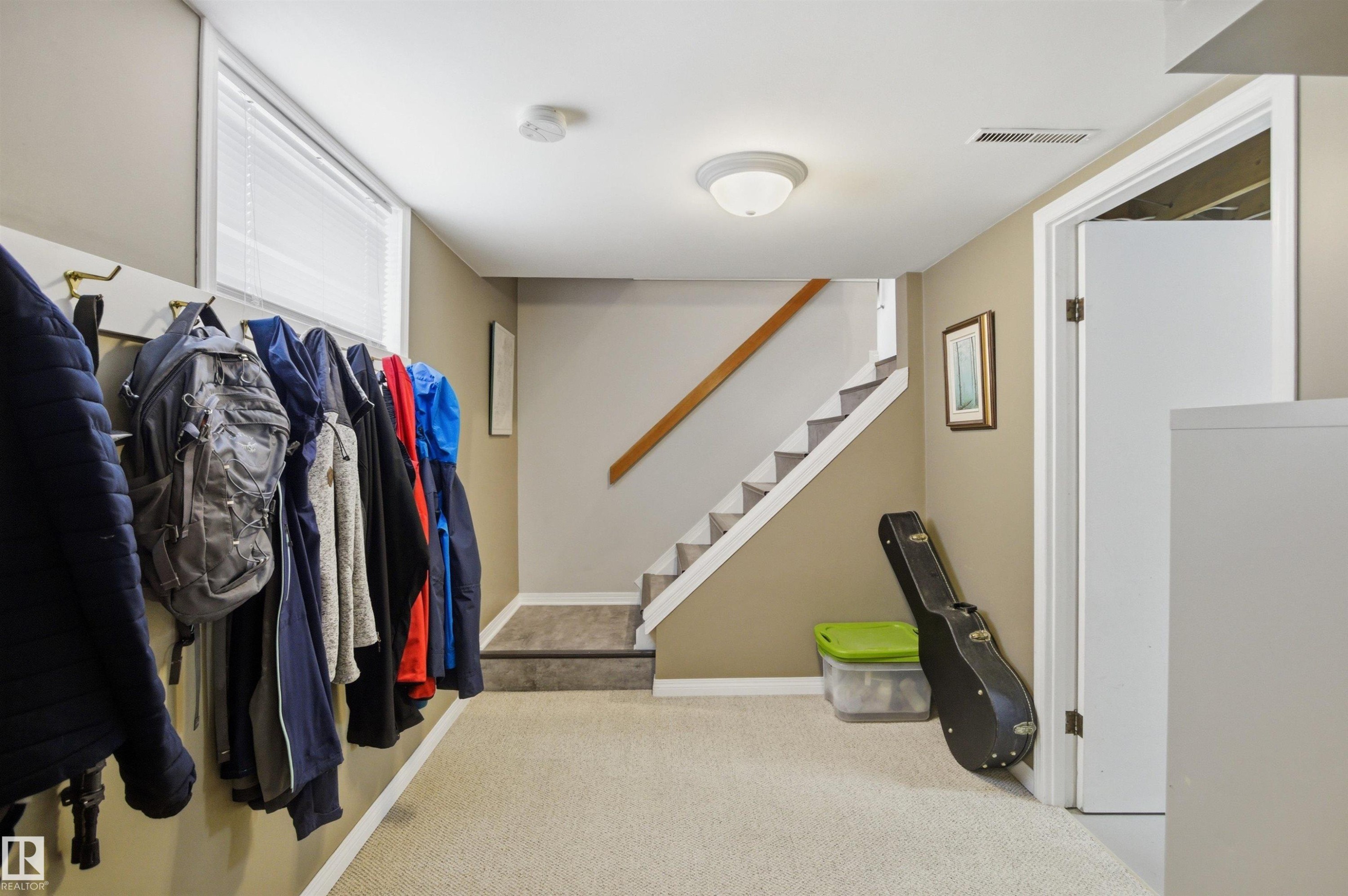 10663 59 Street, Edmonton, AB - Indoor