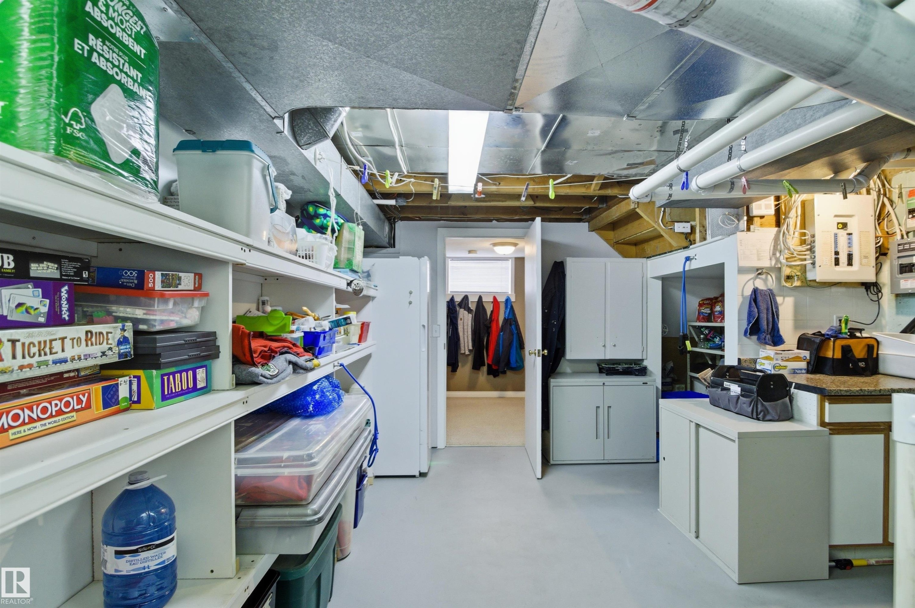 10663 59 Street, Edmonton, AB - Indoor