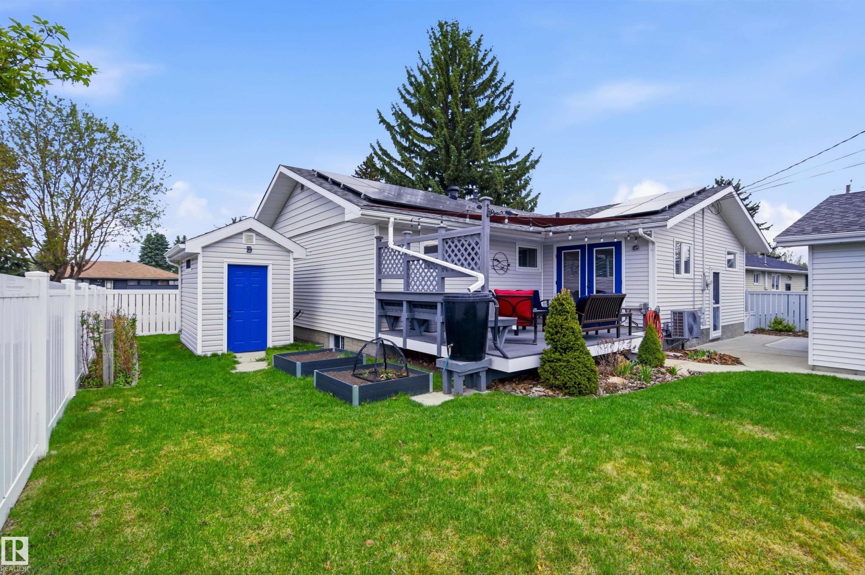 10663 59 Street, Edmonton, AB - Outdoor