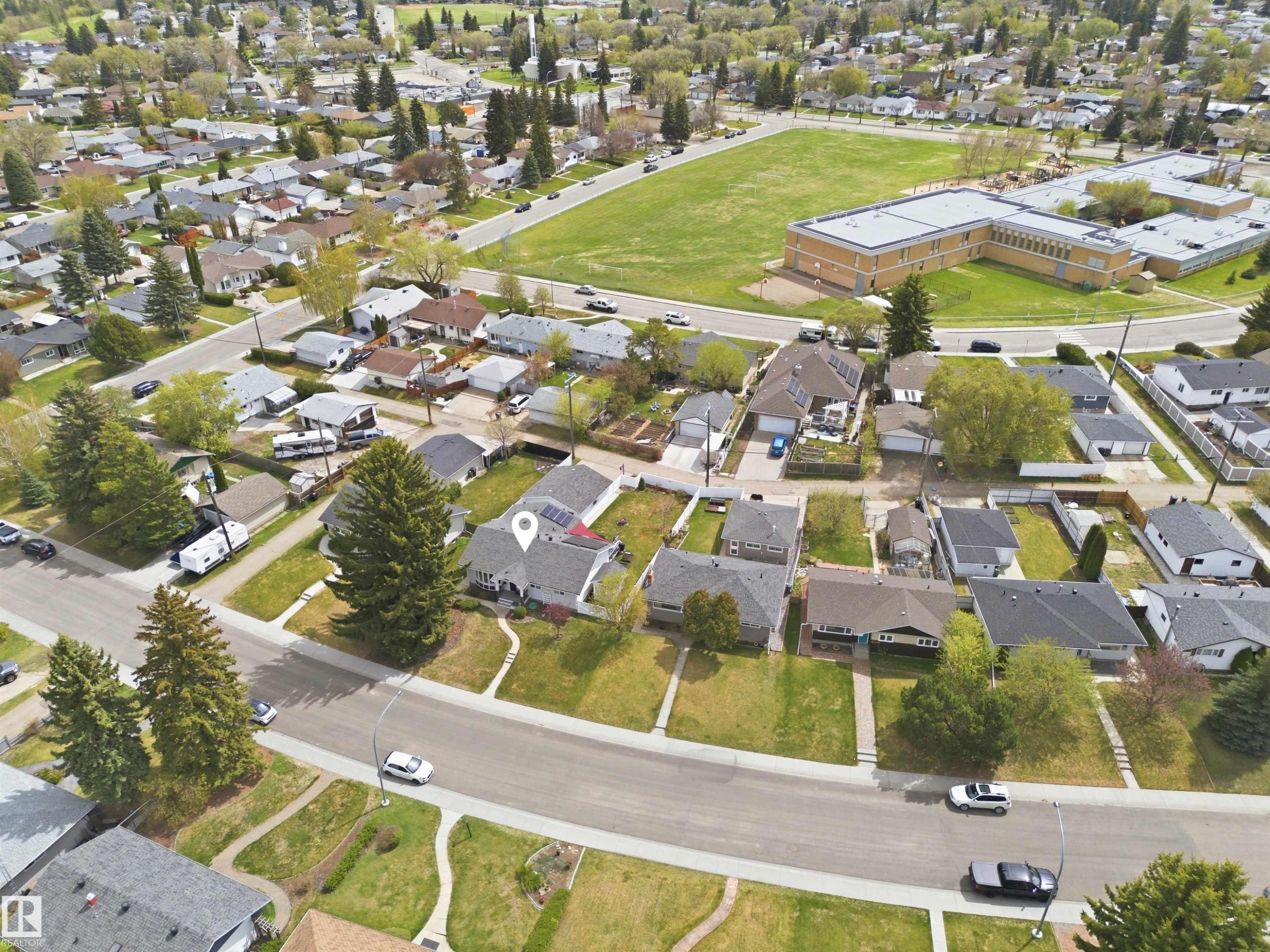 10663 59 Street, Edmonton, AB - Outdoor With View