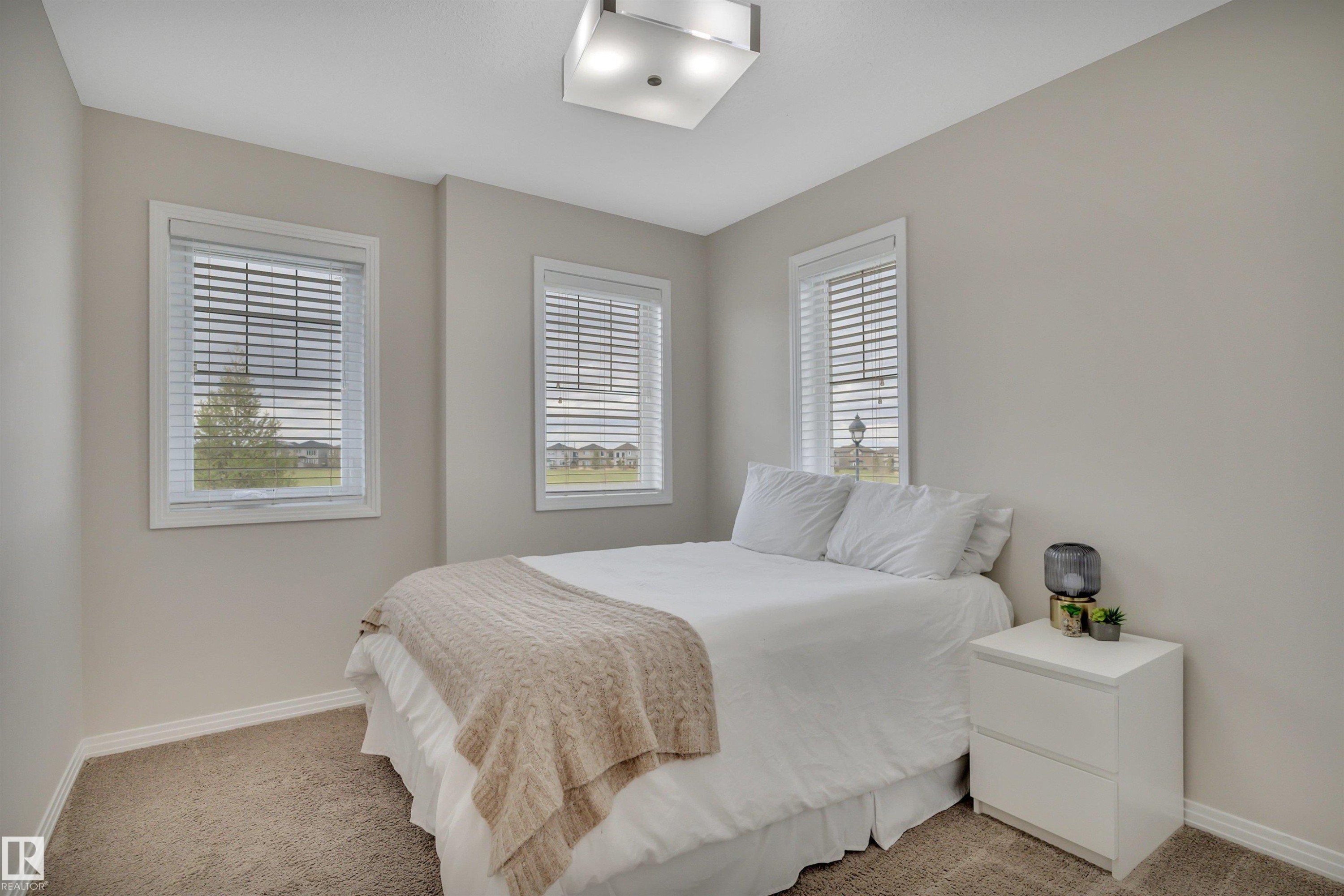 36 Spruce Boulevard, Leduc, AB - Indoor Photo Showing Bedroom