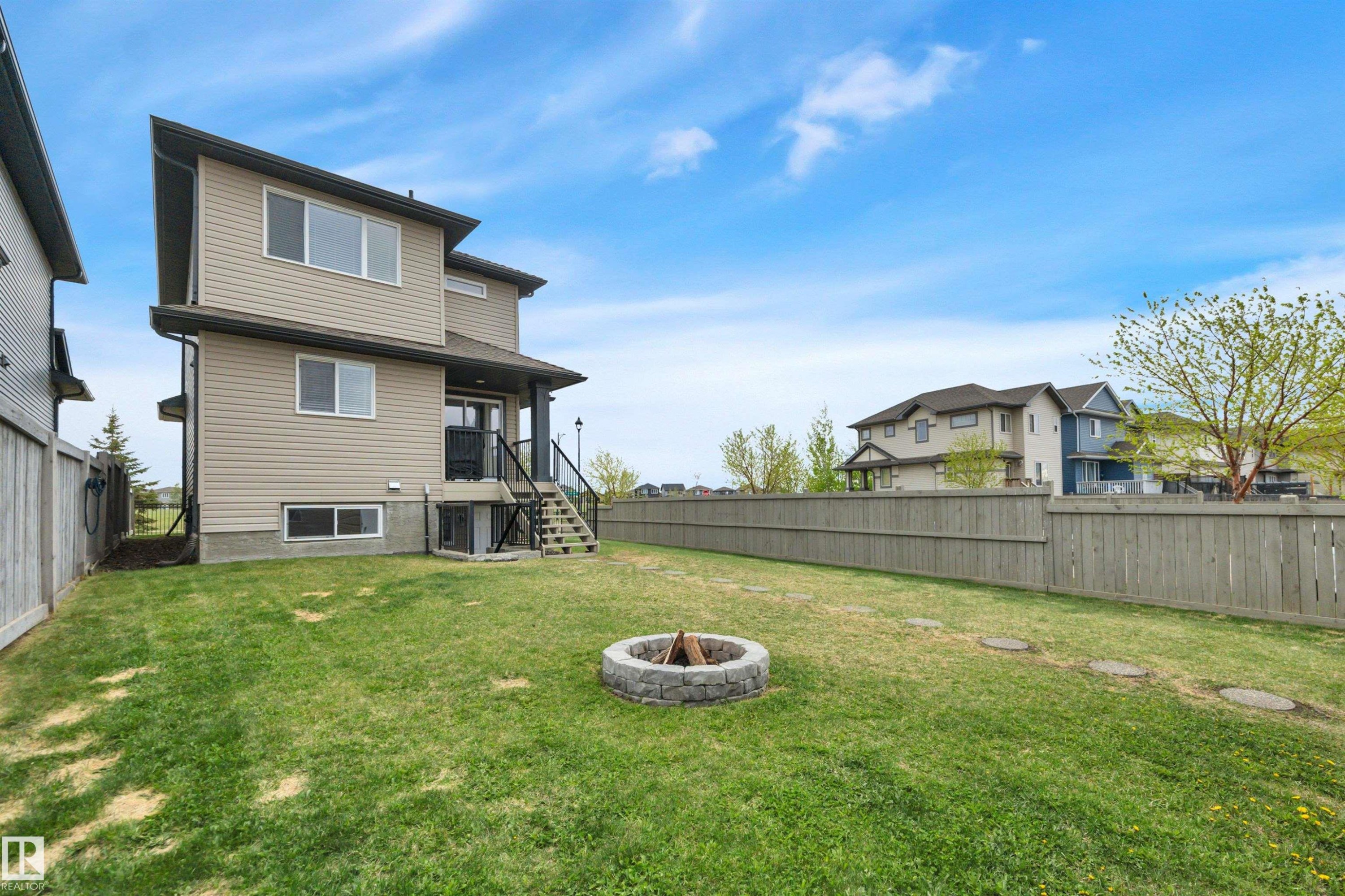 36 Spruce Boulevard, Leduc, AB - Outdoor