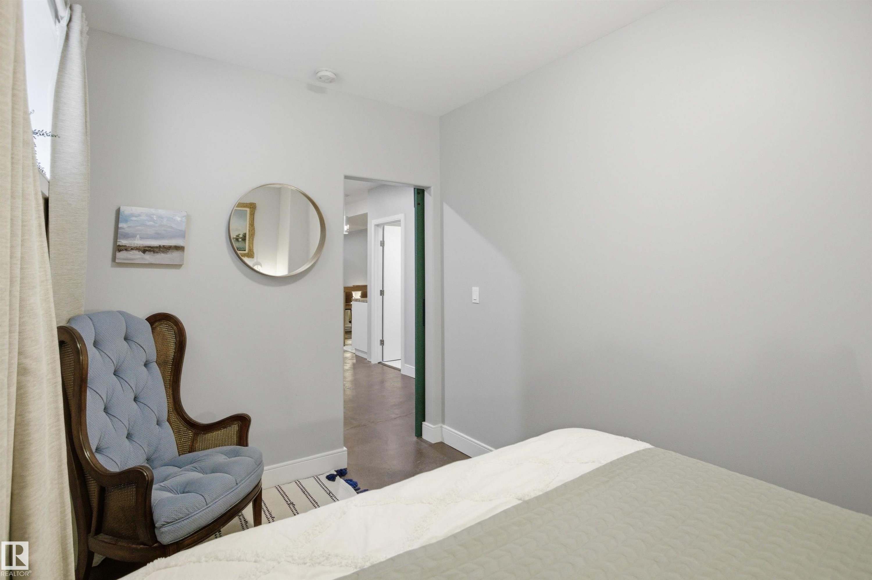11639 128 Street, Edmonton, AB - Indoor Photo Showing Bedroom