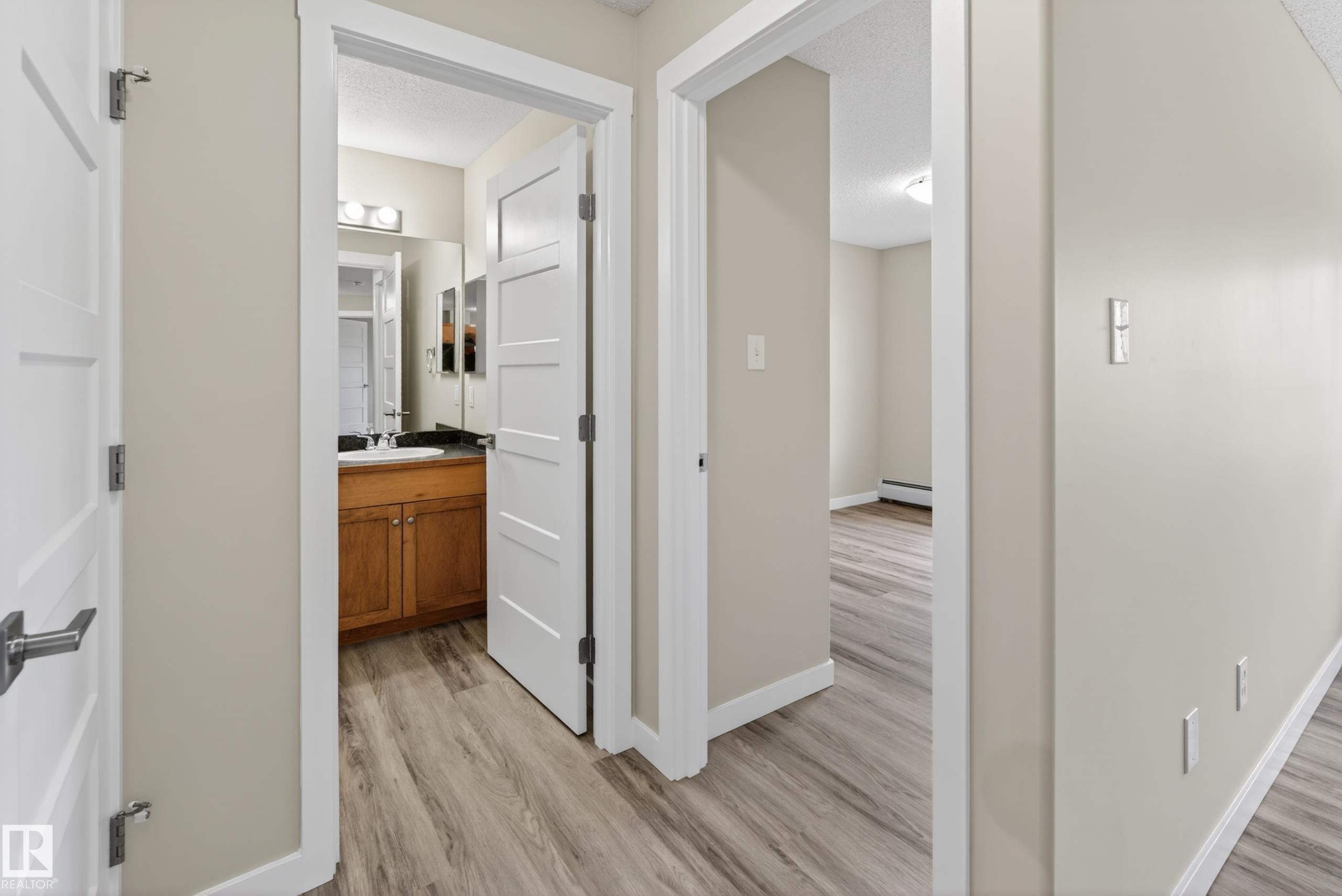 212 5340 199 Street, Edmonton, AB - Indoor Photo Showing Other Room
