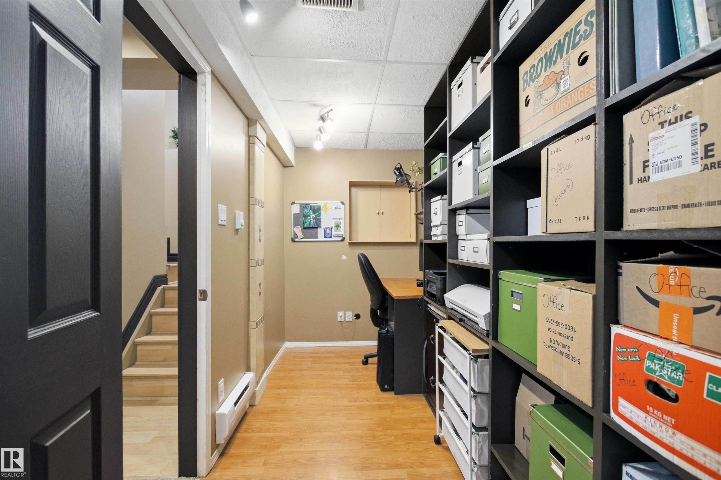 8915 8 Avenue, Edmonton, AB - Indoor