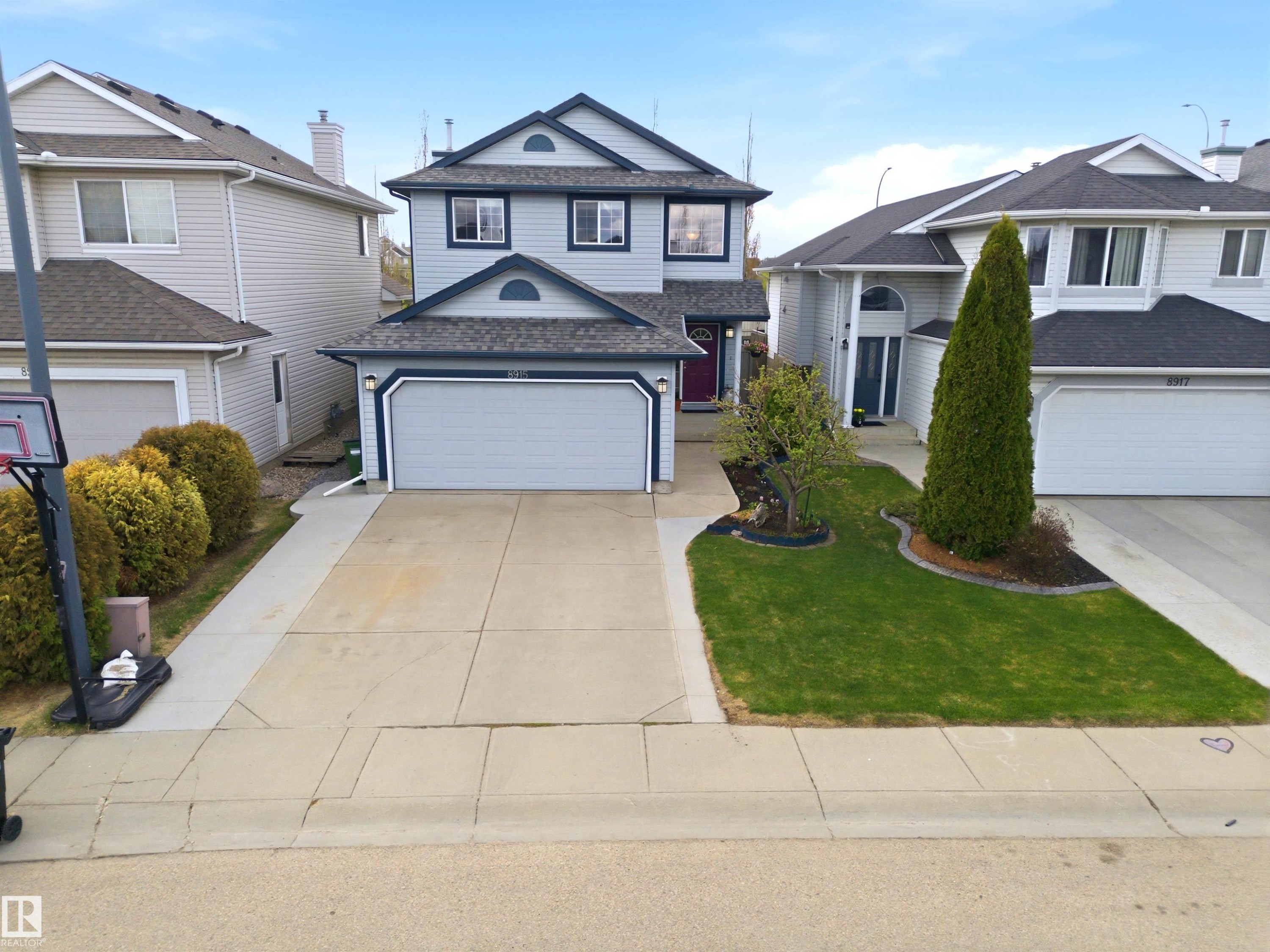 8915 8 Avenue, Edmonton, AB - Outdoor With Facade