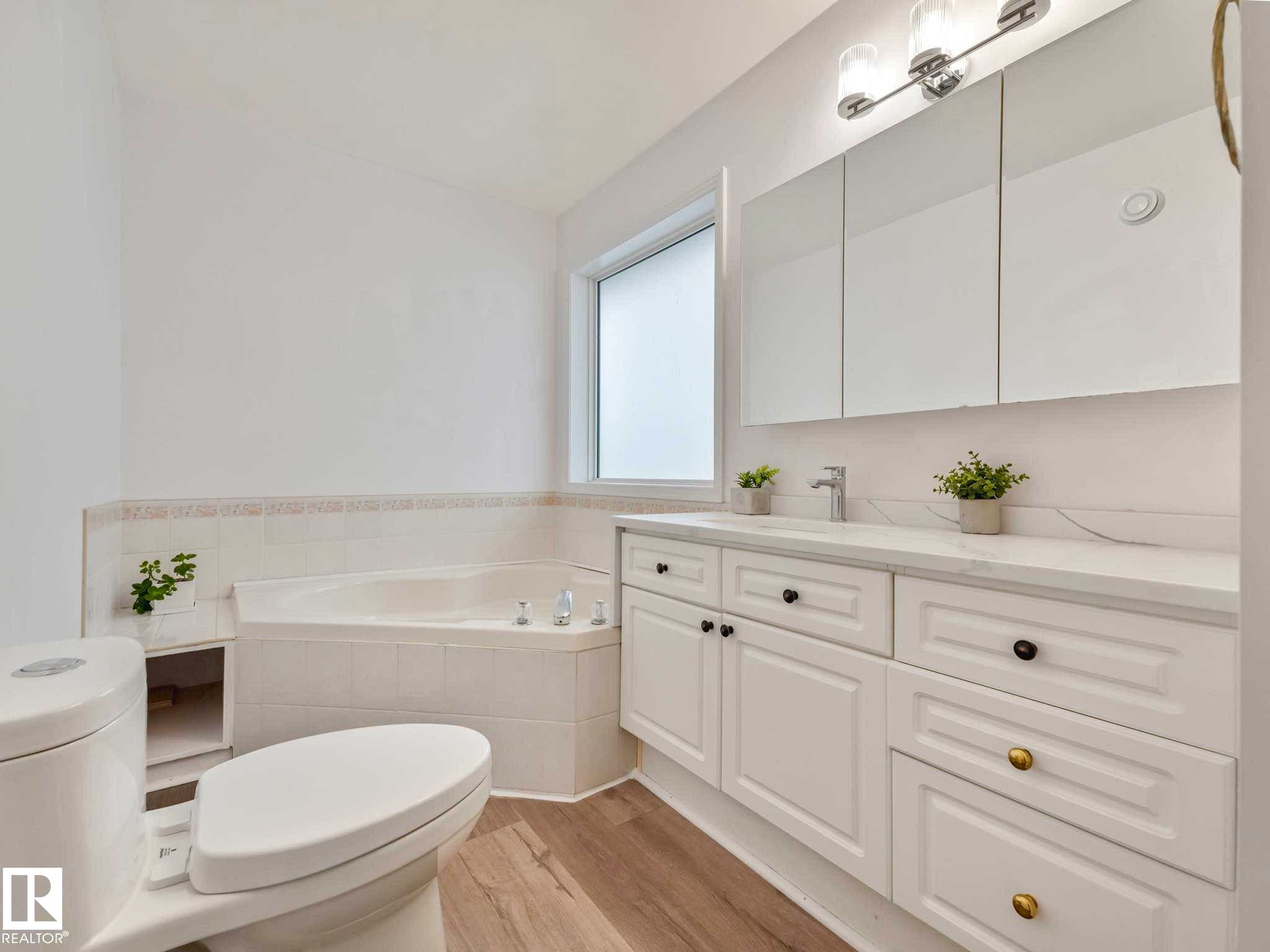 1217 115A Street, Edmonton, AB