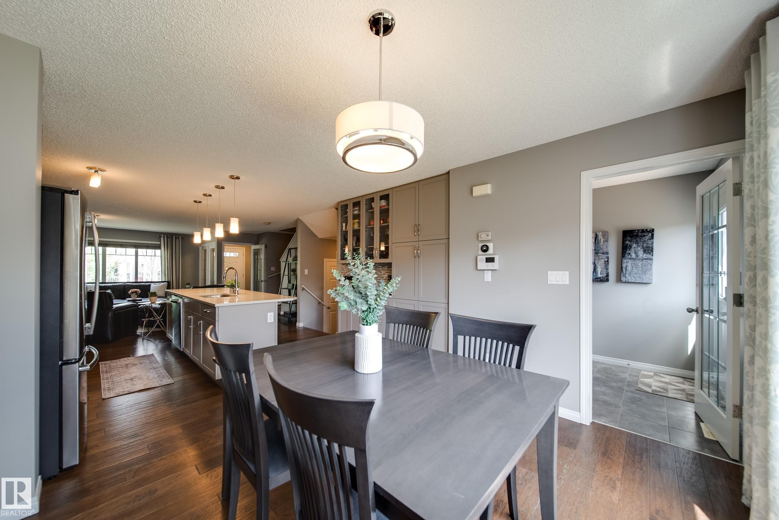 3365 Orchards Link, Edmonton, AB - Indoor Photo Showing Dining Room