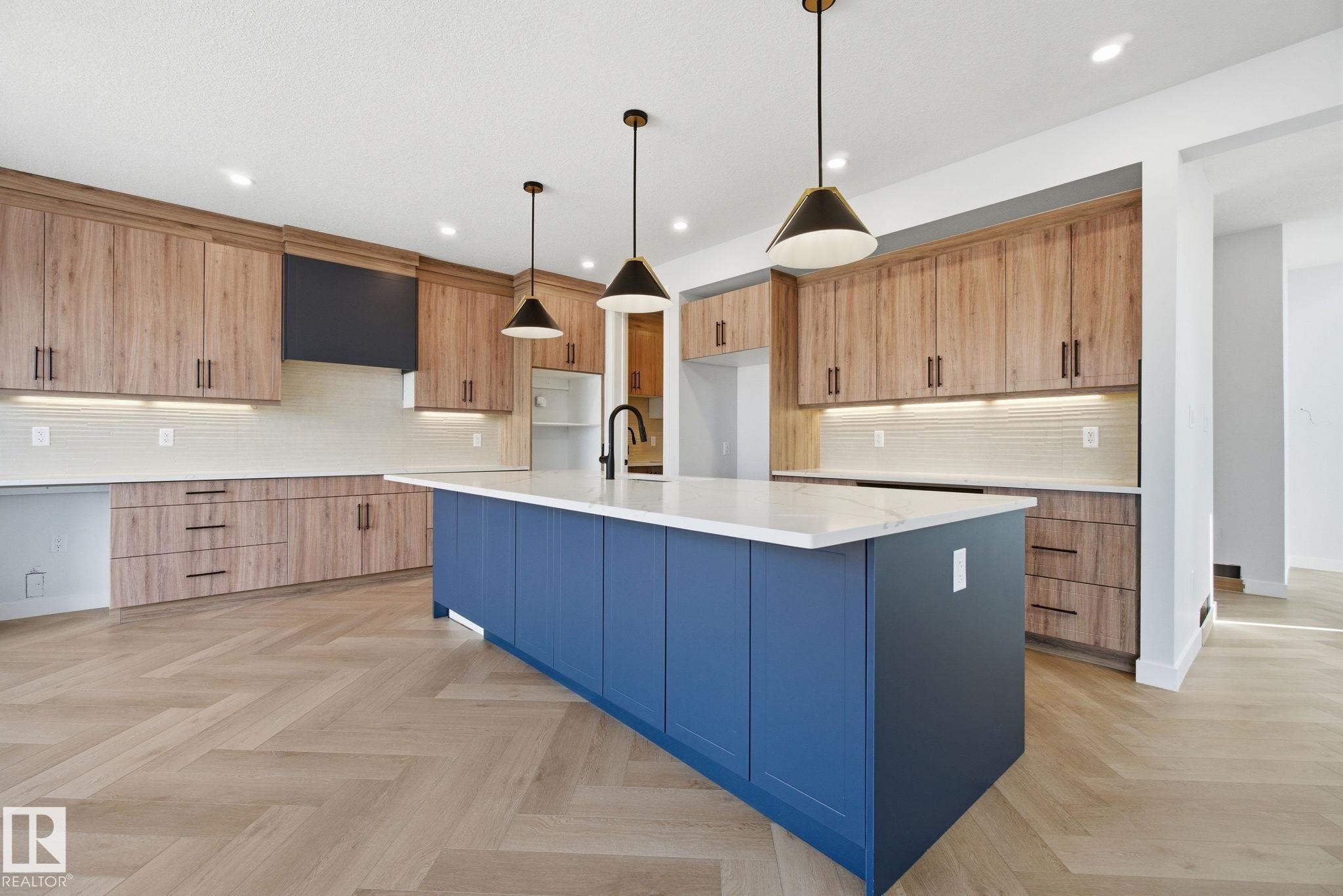 17108 2 Street, Edmonton, AB - Indoor Photo Showing Kitchen