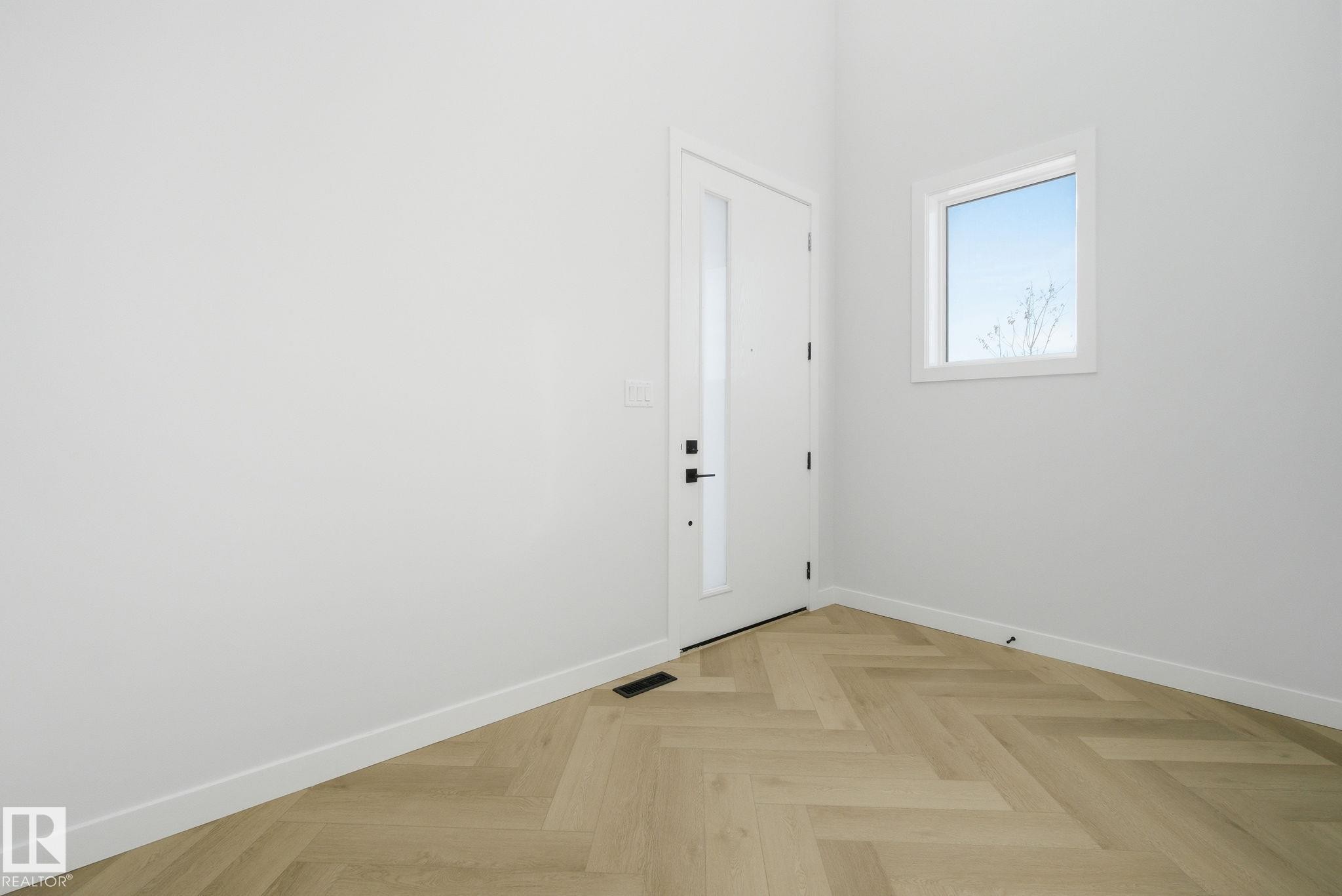 17108 2 Street, Edmonton, AB - Indoor Photo Showing Other Room