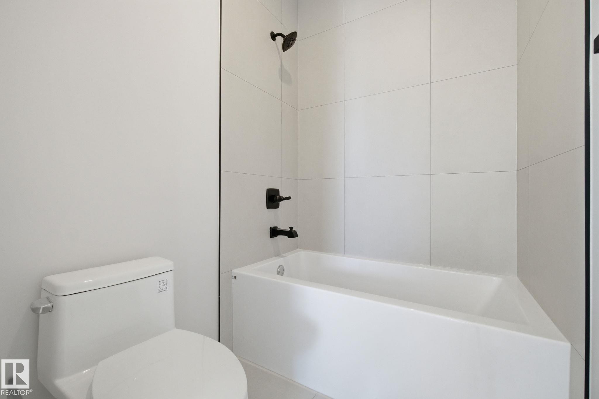 17108 2 Street, Edmonton, AB - Indoor Photo Showing Bathroom