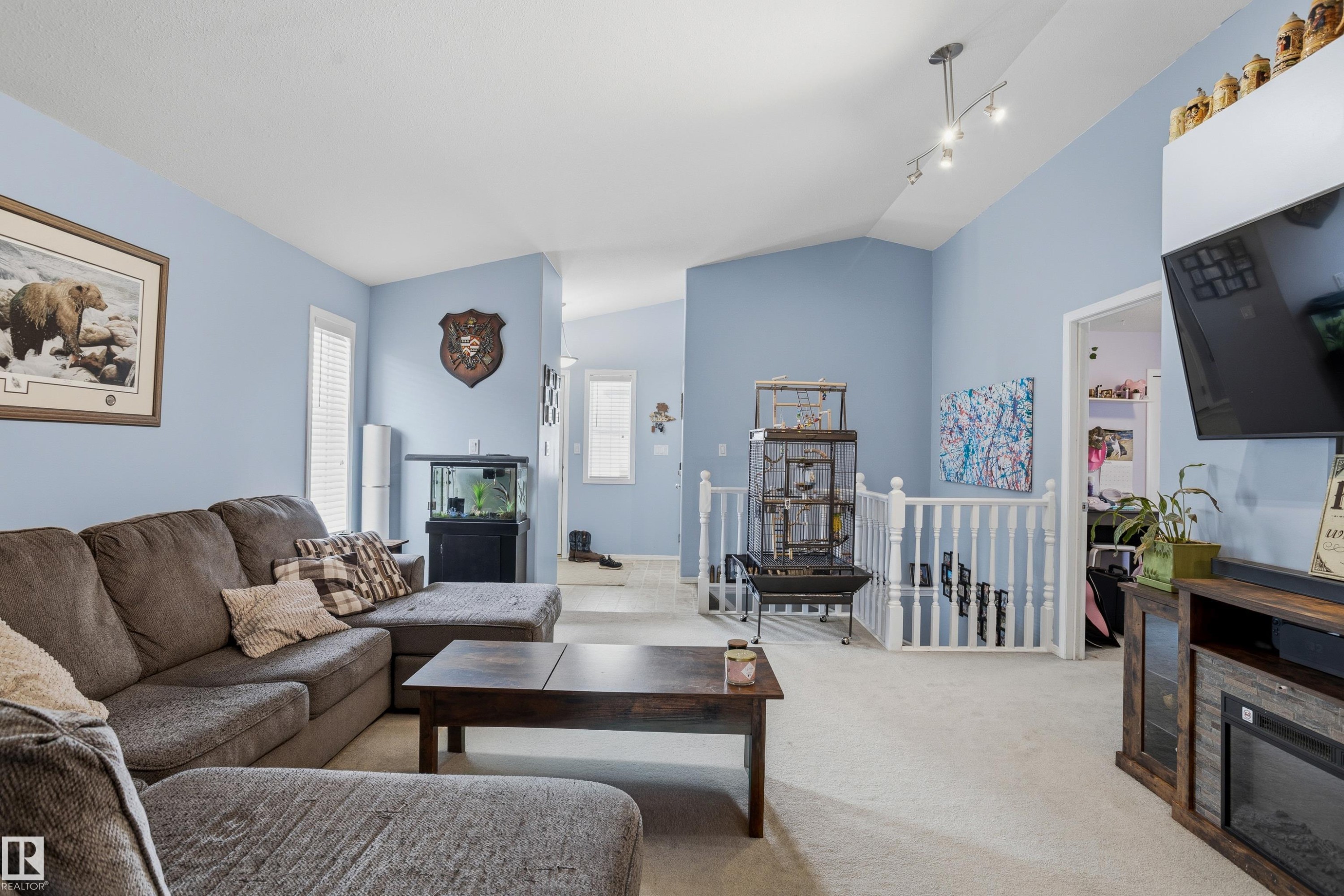 11 Egerland Place, Stony Plain, AB - Indoor Photo Showing Living Room