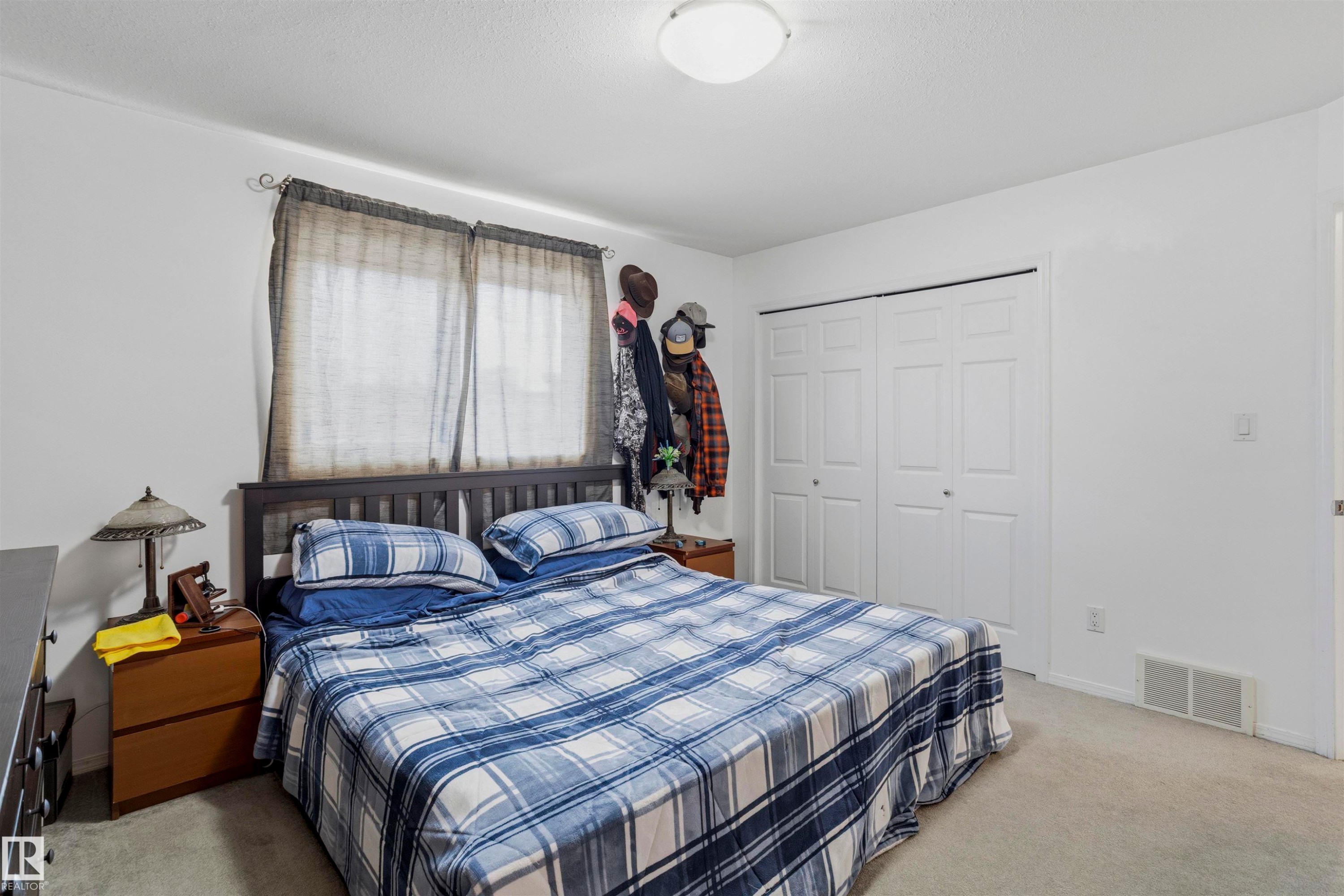 11 Egerland Place, Stony Plain, AB - Indoor Photo Showing Bedroom