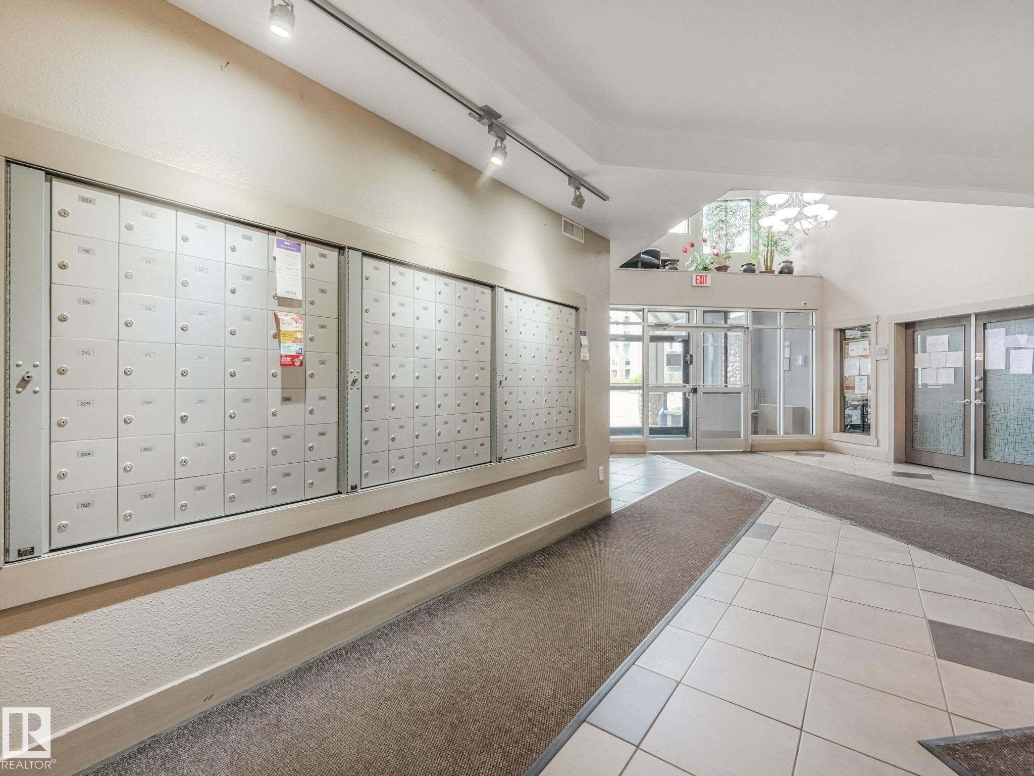 208 16035 132 Street, Edmonton, AB