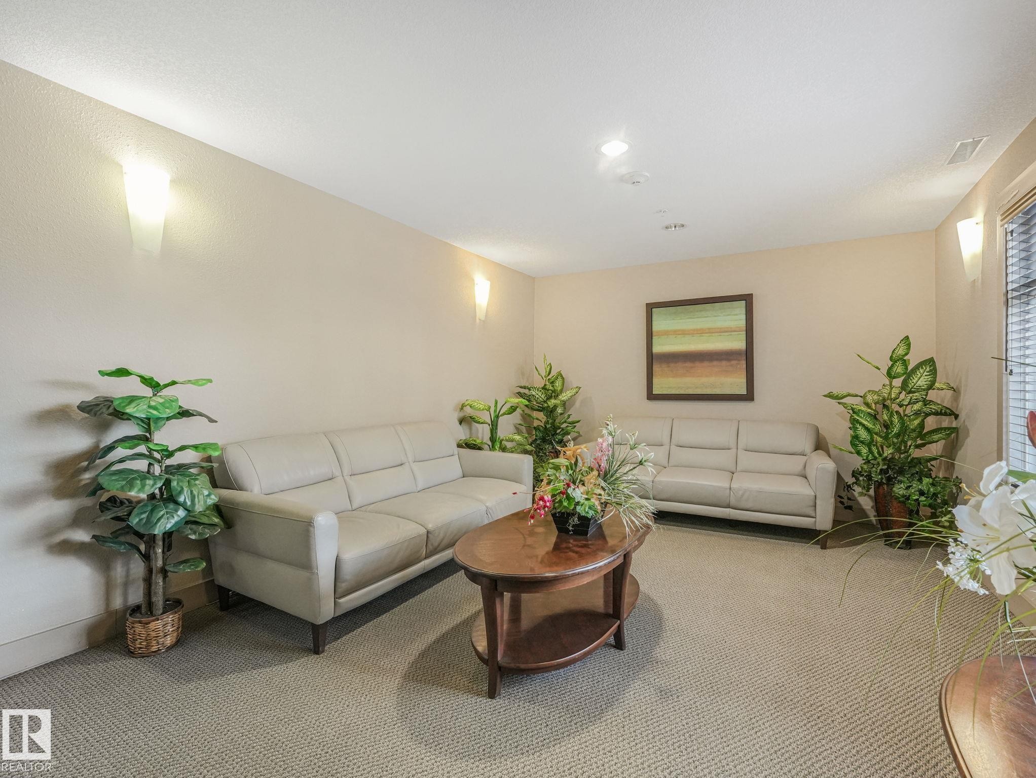 208 16035 132 Street, Edmonton, AB