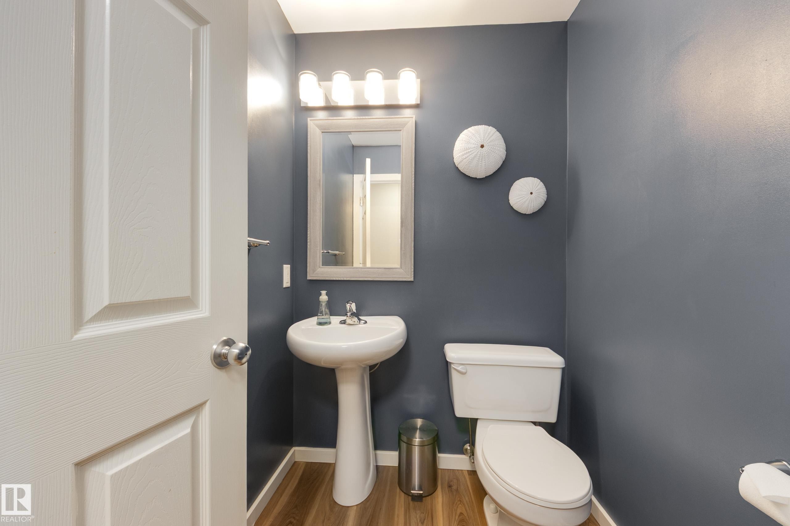 3005 Spence Wynd, Edmonton, AB - Indoor Photo Showing Bathroom