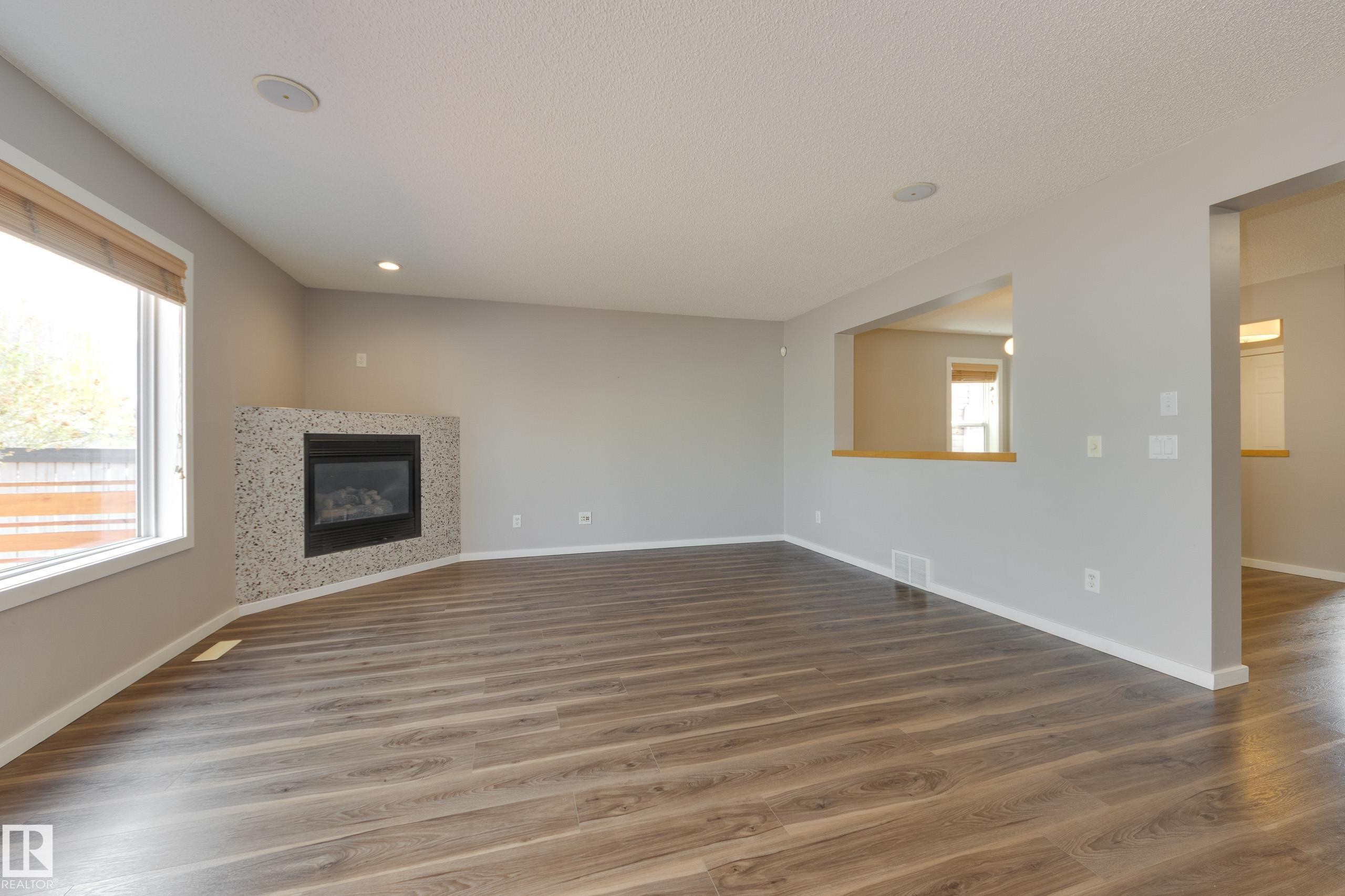 3005 Spence Wynd, Edmonton, AB - Indoor With Fireplace