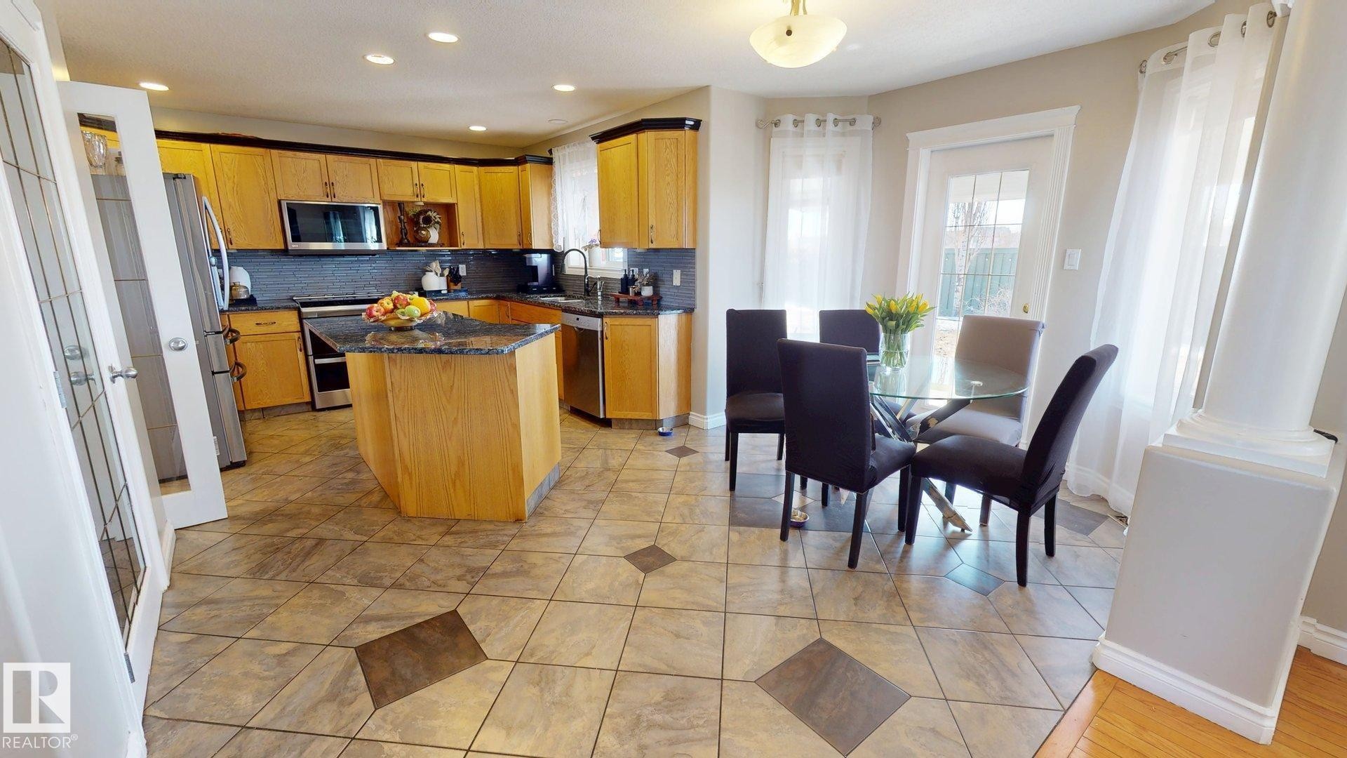 325 Cutts Court, Edmonton, AB - Indoor