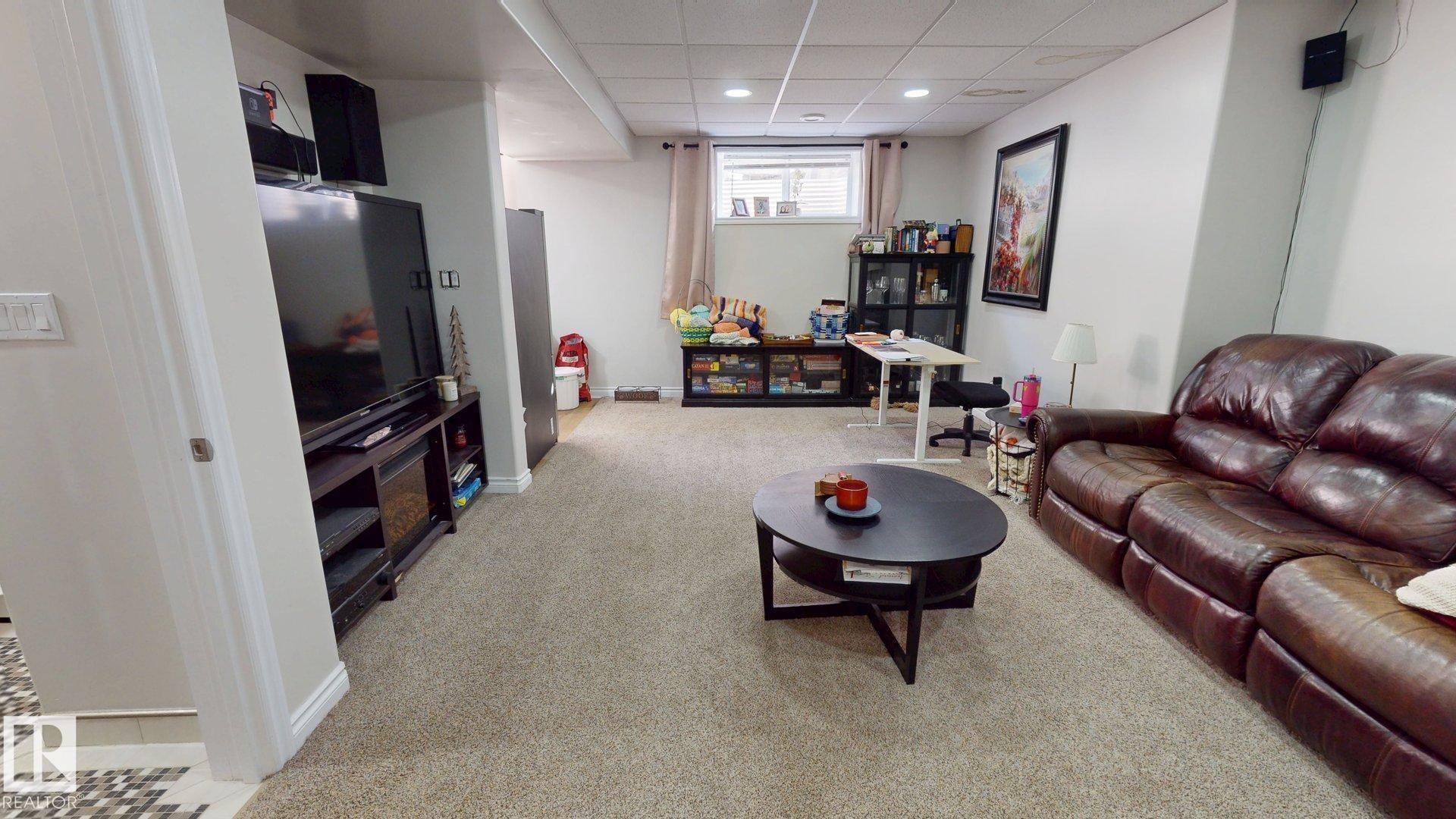 325 Cutts Court, Edmonton, AB - Indoor Photo Showing Basement