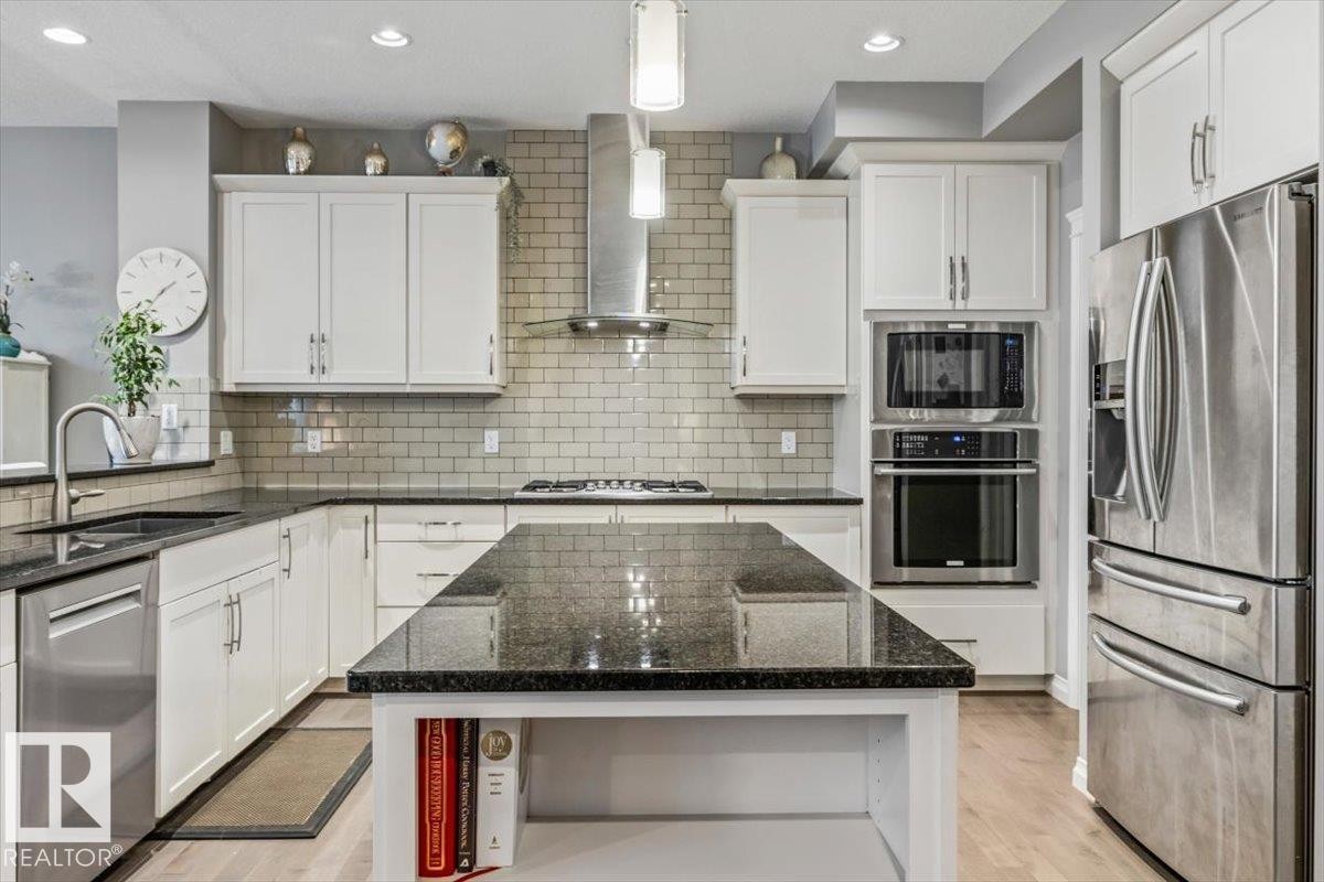 22933 94A Avenue, Edmonton, AB - Indoor Photo Showing Kitchen With Double Sink With Upgraded Kitchen