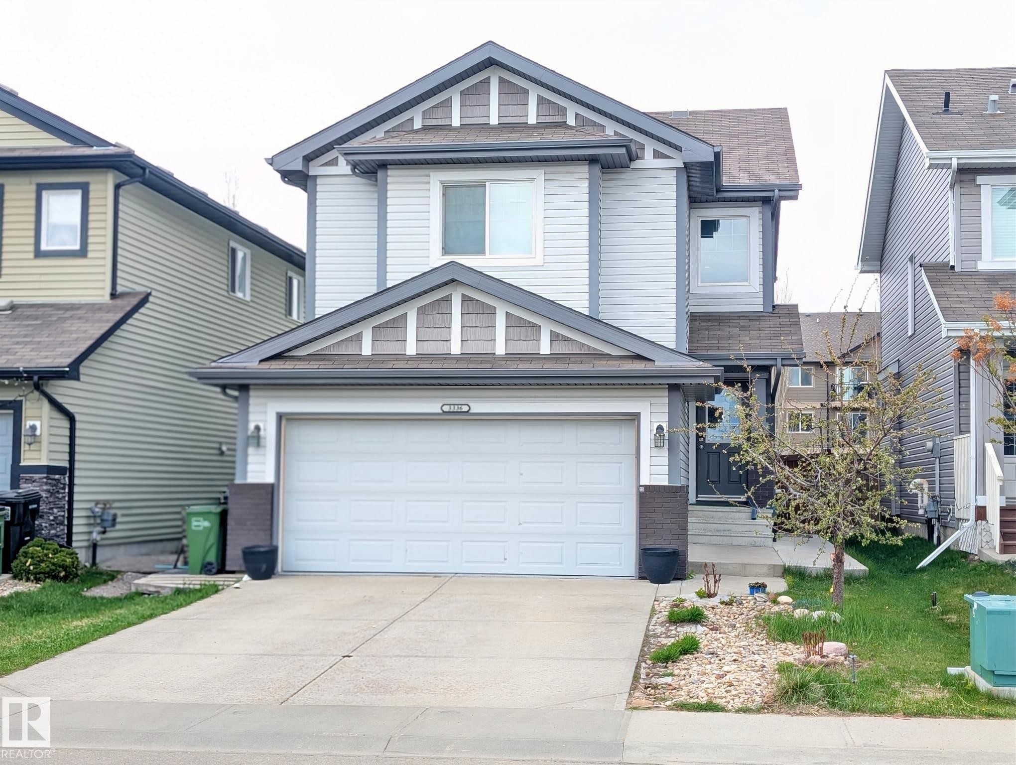 3336 17B Avenue, Edmonton, AB - Outdoor With Facade
