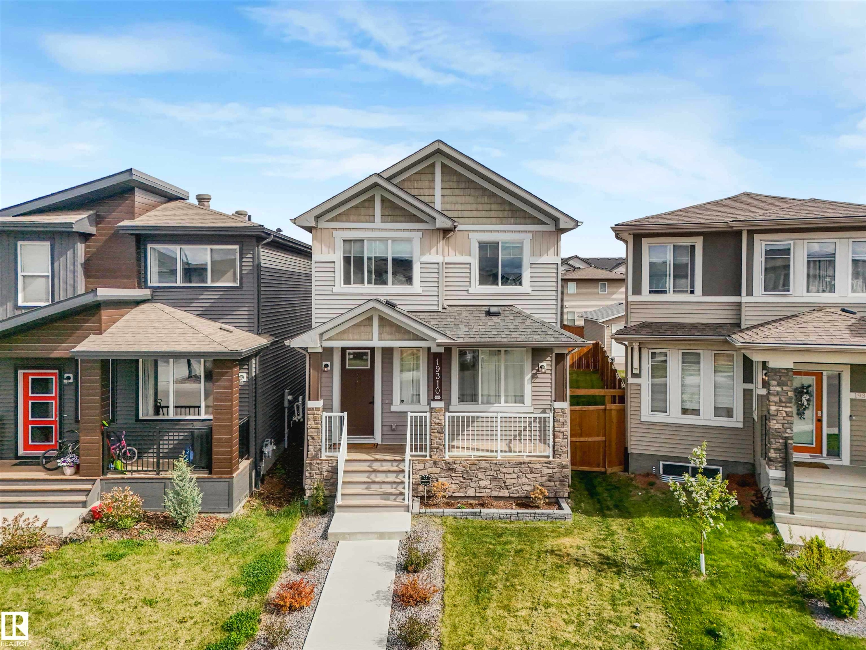 19310 26A Ave, Edmonton, AB - Outdoor With Facade