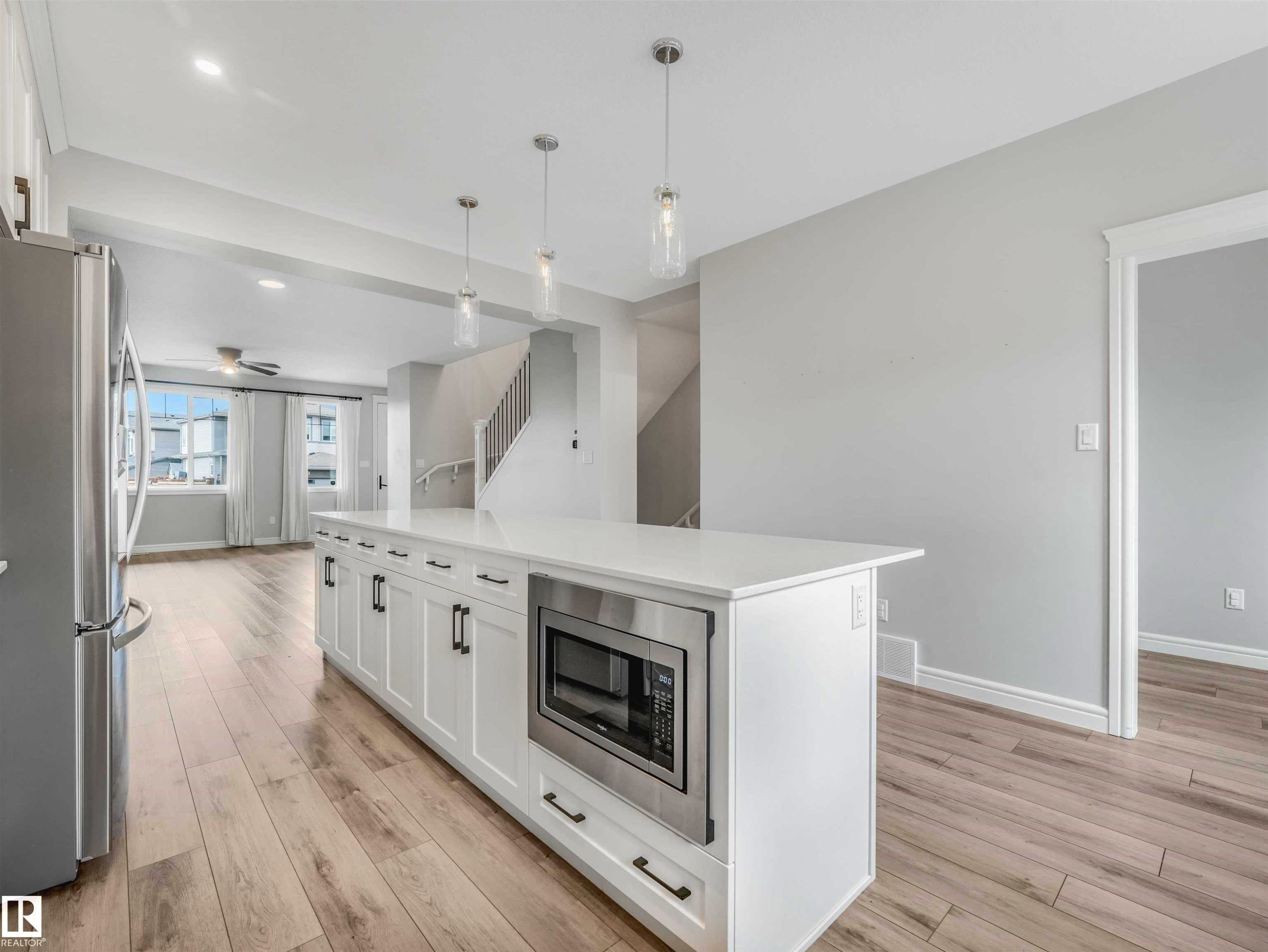 19310 26A Ave, Edmonton, AB - Indoor Photo Showing Other Room