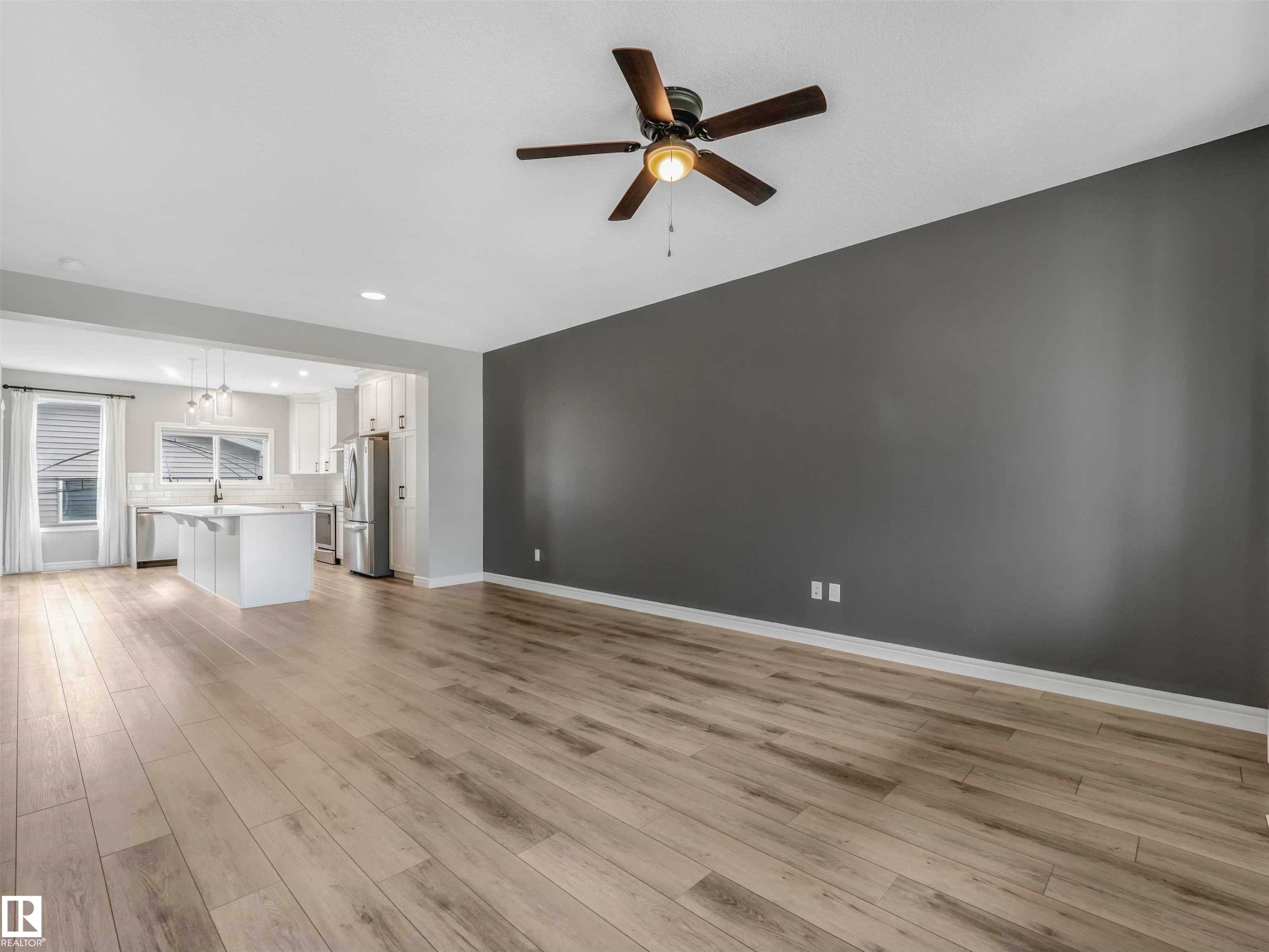 19310 26A Ave, Edmonton, AB - Indoor