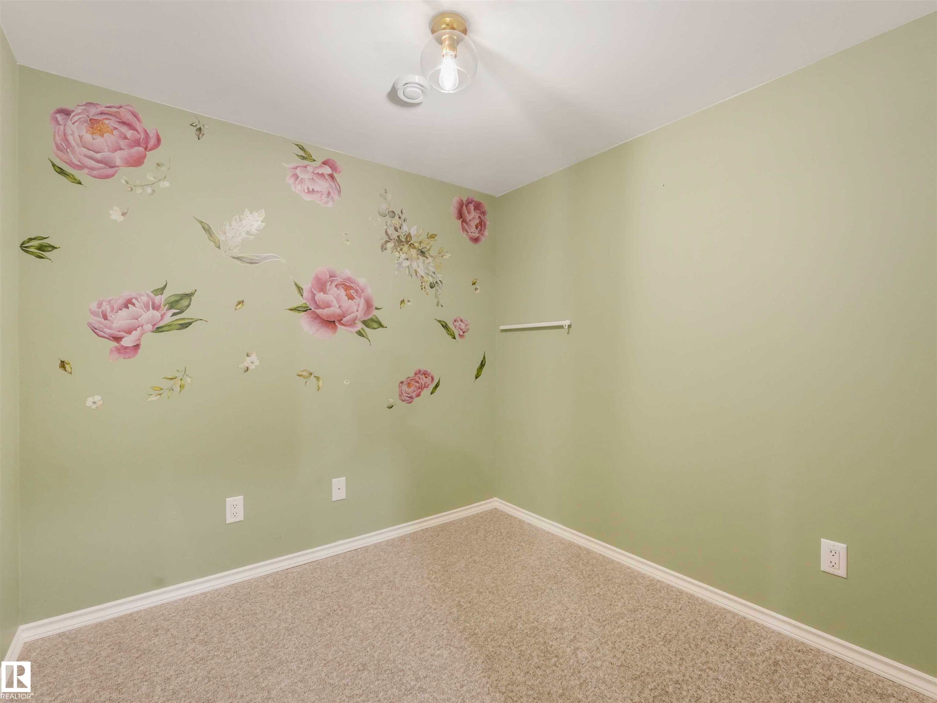 19310 26A Ave, Edmonton, AB - Indoor Photo Showing Other Room
