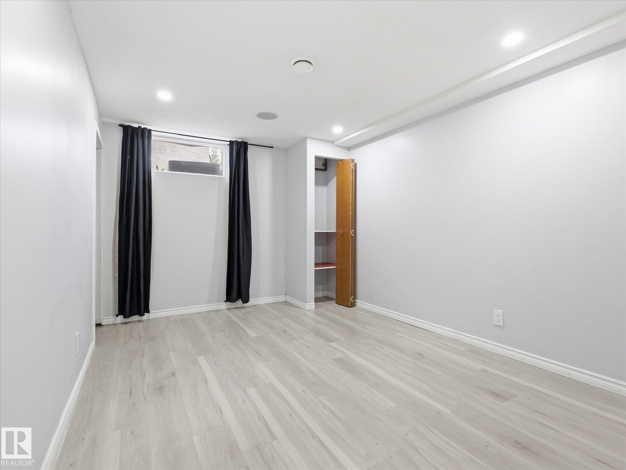 14320 117 Street, Edmonton, AB - Indoor Photo Showing Other Room