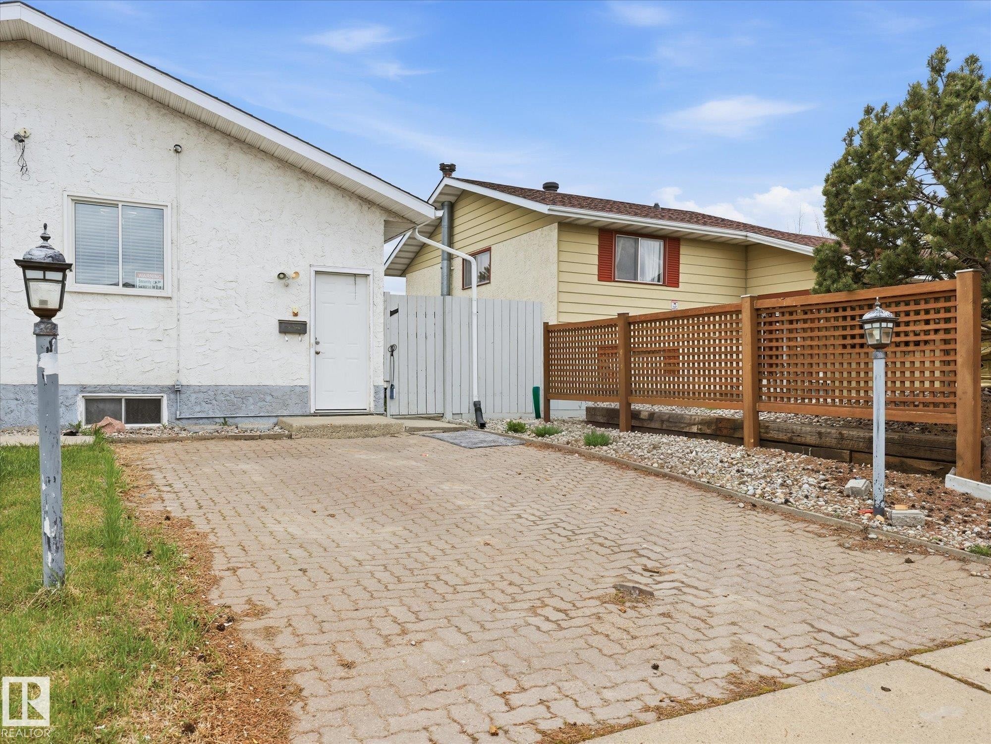 14320 117 Street, Edmonton, AB - Outdoor